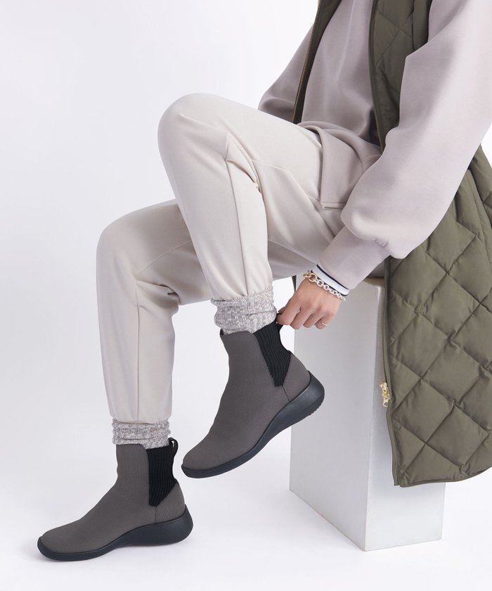 【ステッピ/steppi】の【防水/洗える】スニーカーブーツ インテリア・キッズ・メンズ・レディースファッション・服の通販 founy(ファニー) https://founy.com/ ファッション Fashion レディースファッション Fashion for Women インソール Shoe Insole 洗える Machine Washable 秋 Autumn クッション Cushion, Throw Pillow 軽量 Lightweight, Ultra Light シューズ Shoes, Footwear ショート Short, Short Length スニーカー Sneakers, Trainers トレンド Trend, Trending Now ハーフ Half, Half-Length バランス Balance, Style Balance ベーシック Basic, Essential ランニング Running, Running Wear, Activewear, Jogging 冬 Winter / This Winter |ID: prp329100004795547 ipo3291000000034879627