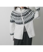 【センスオブプレイス/SENSE OF PLACE by URBAN RESEARCH】の『洗濯可』ノルディックジップセーター 人気、トレンドファッション・服の通販 founy(ファニー) ファッション Fashion レディースファッション Fashion for Women 2025年 2025 2025-2026秋冬・A/W Autumn/Winter 2025–26 AW25–26 冬 Winter / This Winter カーディガン Cardigan, Knitwear シンプル Simple, Minimal A/W・秋冬 Autumn/Winter thumbnail オフホワイト|ID: prp329100004795622 ipo3291000000034793925