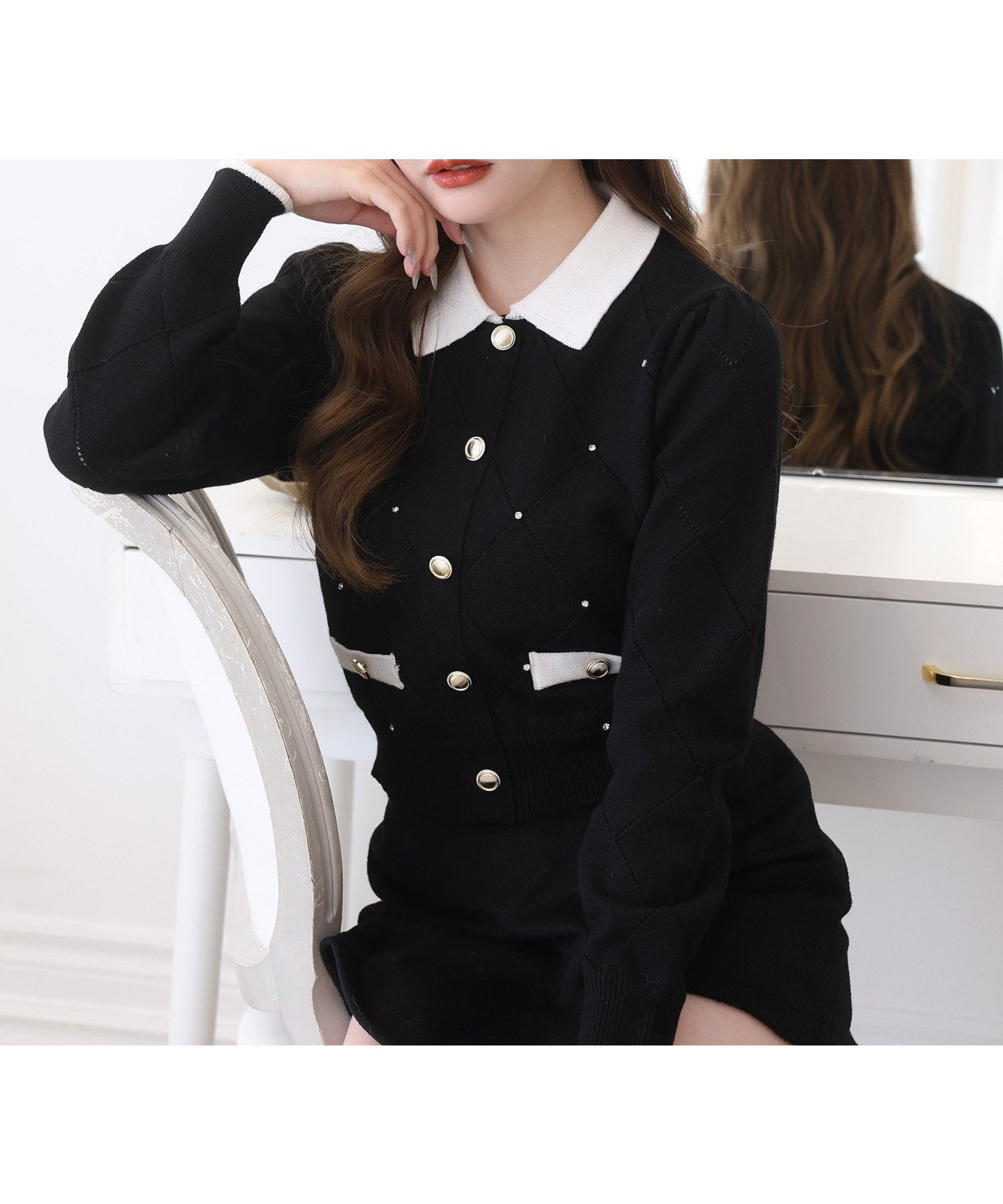 【ナイスクラップ/NICE CLAUP】の配色ビジュー付ポロニット 人気、トレンドファッション・服の通販 founy(ファニー) 　ファッション　Fashion　レディースファッション　Fashion for Women　トップス・カットソー　Cut & Sew Tops　ニット　Knit Tops & Sweaters　ガーリー　Girly, Feminine Style　コンパクト　Compact, Small Size　シンプル　Simple, Minimal　ツイード　Twill, Twill Weave　ビジュー　Bijou, Jewel-like Accent　ボトム　Bottoms, Lower Wear　ミニスカート　Mini Skirt, Short Skirt　ロング　Long, Long-Length　冬　Winter / This Winter　再入荷　Restock / Back in Stock　おすすめ　Recommended / Our Picks　エレガント 上品　Elegant　2025年　2025　2025-2026秋冬・A/W　Autumn/Winter 2025–26 AW25–26　 other-1|ID: prp329100004795624 ipo3291000000034793930