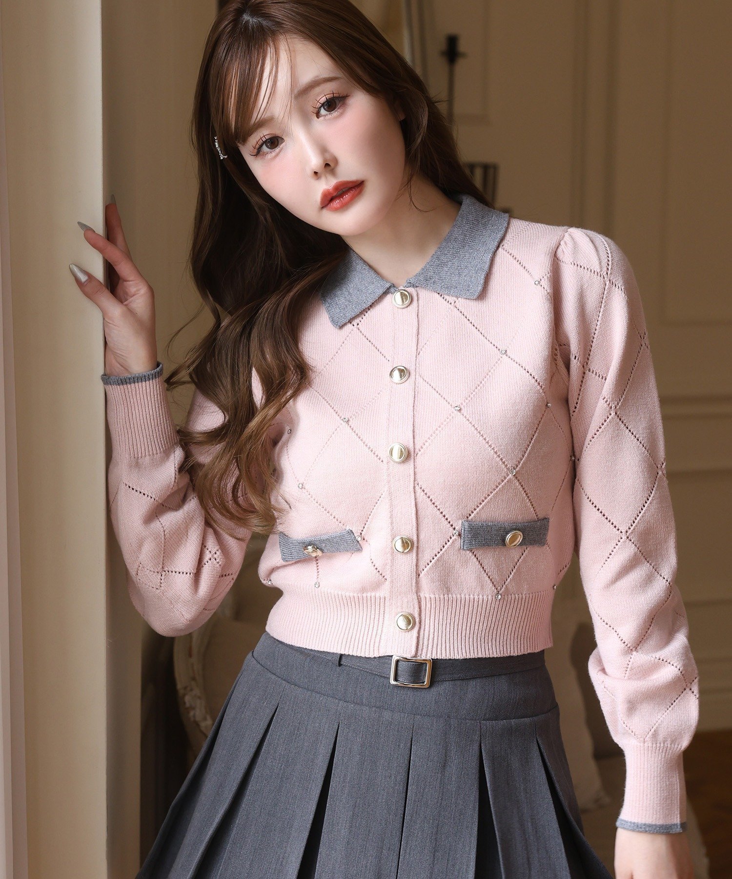 【ナイスクラップ/NICE CLAUP】の配色ビジュー付ポロニット インテリア・キッズ・メンズ・レディースファッション・服の通販 founy(ファニー) 　ファッション　Fashion　レディースファッション　Fashion for Women　トップス・カットソー　Cut & Sew Tops　ニット　Knit Tops & Sweaters　ガーリー　Girly, Feminine Style　コンパクト　Compact, Small Size　シンプル　Simple, Minimal　ツイード　Twill, Twill Weave　ビジュー　Bijou, Jewel-like Accent　ボトム　Bottoms, Lower Wear　ミニスカート　Mini Skirt, Short Skirt　ロング　Long, Long-Length　冬　Winter / This Winter　再入荷　Restock / Back in Stock　おすすめ　Recommended / Our Picks　エレガント 上品　Elegant　2025年　2025　2025-2026秋冬・A/W　Autumn/Winter 2025–26 AW25–26　ピンク|ID: prp329100004795624 ipo3291000000034793937