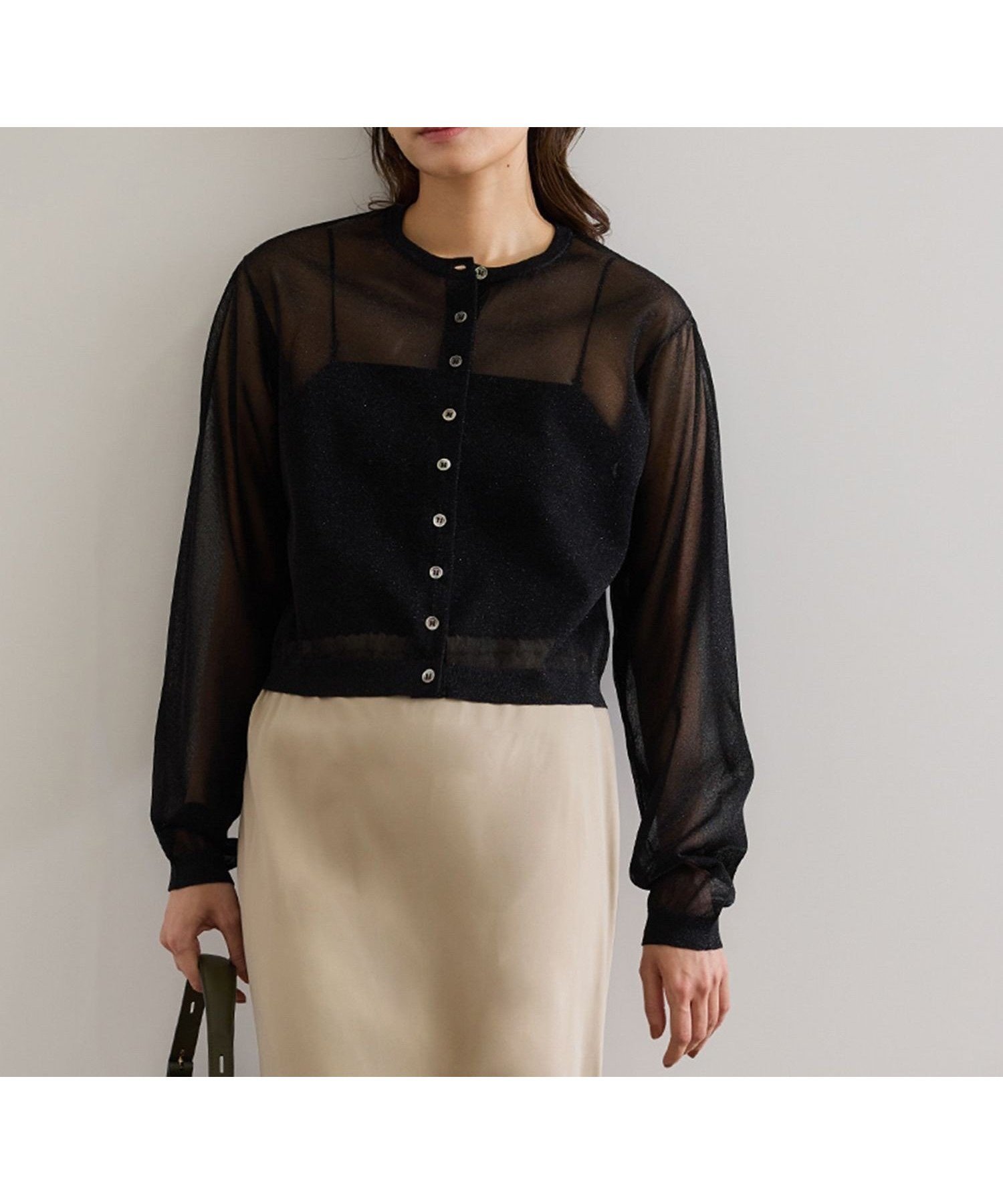 【ロペ/ROPE'】の【洗える】LEVITAクルーネックシアーカーディガン インテリア・キッズ・メンズ・レディースファッション・服の通販 founy(ファニー) 　ファッション　Fashion　レディースファッション　Fashion for Women　トップス・カットソー　Cut & Sew Tops　カーディガン・羽織り　Layered Style Cardigans　おすすめ　Recommended / Our Picks　カーディガン　Cardigan, Knitwear　コンパクト　Compact, Small Size　ドレープ　Drape, Draping Fabric　ポケット　Pocket, Pocket Detail　エレガント 上品　Elegant　洗える　Machine Washable　ブラック(01)|ID: prp329100004795642 ipo3291000000034794066