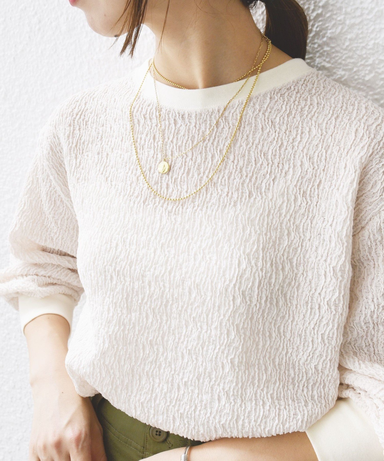 【シップス フォー ウィメン/SHIPS】の手洗い可能 ランダムブルーゼ ロングスリーブ プルオーバー インテリア・キッズ・メンズ・レディースファッション・服の通販 founy(ファニー) ファッション Fashion レディースファッション Fashion for Women トップス・カットソー Cut & Sew Tops カジュアルプルオーバー・ニットトップス Pullovers & Knit Tops / Casual Pullovers シアー Sheer, See-Through シンプル Simple, Minimal スリーブ Sleeve, Long Sleeve / Short Sleeve デニム Denim, Jeans Material 長袖 Long Sleeve, Full Sleeve フェミニン Feminine, Girly ポケット Pocket, Pocket Detail ラウンド Round, Round Neck ロング Long, Long-Length おすすめ Recommended / Our Picks 2025年 2025 2025-2026秋冬・A/W Autumn/Winter 2025–26 AW25–26 ナチュラル|ID: prp329100004795790 ipo3291000000034794807