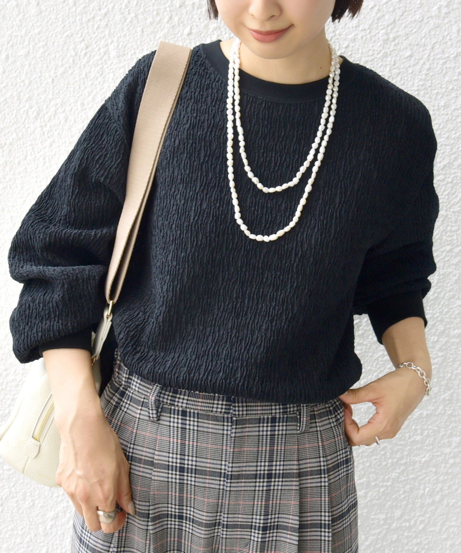 【シップス フォー ウィメン/SHIPS】の手洗い可能 ランダムブルーゼ ロングスリーブ プルオーバー インテリア・キッズ・メンズ・レディースファッション・服の通販 founy(ファニー) ファッション Fashion レディースファッション Fashion for Women トップス・カットソー Cut & Sew Tops カジュアルプルオーバー・ニットトップス Pullovers & Knit Tops / Casual Pullovers シアー Sheer, See-Through シンプル Simple, Minimal スリーブ Sleeve, Long Sleeve / Short Sleeve デニム Denim, Jeans Material 長袖 Long Sleeve, Full Sleeve フェミニン Feminine, Girly ポケット Pocket, Pocket Detail ラウンド Round, Round Neck ロング Long, Long-Length おすすめ Recommended / Our Picks 2025年 2025 2025-2026秋冬・A/W Autumn/Winter 2025–26 AW25–26 ブラック|ID: prp329100004795790 ipo3291000000034794809