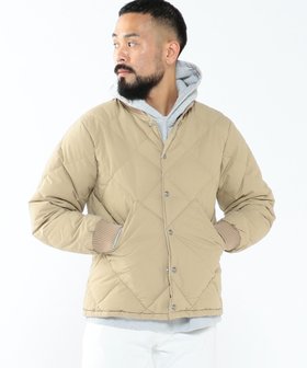 【ビームス/BEAMS / MEN】のREMI RELIEF * BEAMS PLUS / 別注 Quilt Down Jacket 人気、トレンドファッション・服の通販 founy(ファニー) ファッション Fashion メンズファッション Fashion for Men アウトドア Outdoor Clothing キルト Quilt, Quilted Fabric クラシック Classic, Timeless Style ジャカード/ジャガード Jacquard, Woven Pattern ジャケット Jacket, Outerwear ダウン Down, Puffer バランス Balance, Style Balance パターン Pattern, Design Print フェザー Feather, Feather Detail フロント Front, Front Design 別注 Limited Edition, Custom Order |ID:prp329100004795821