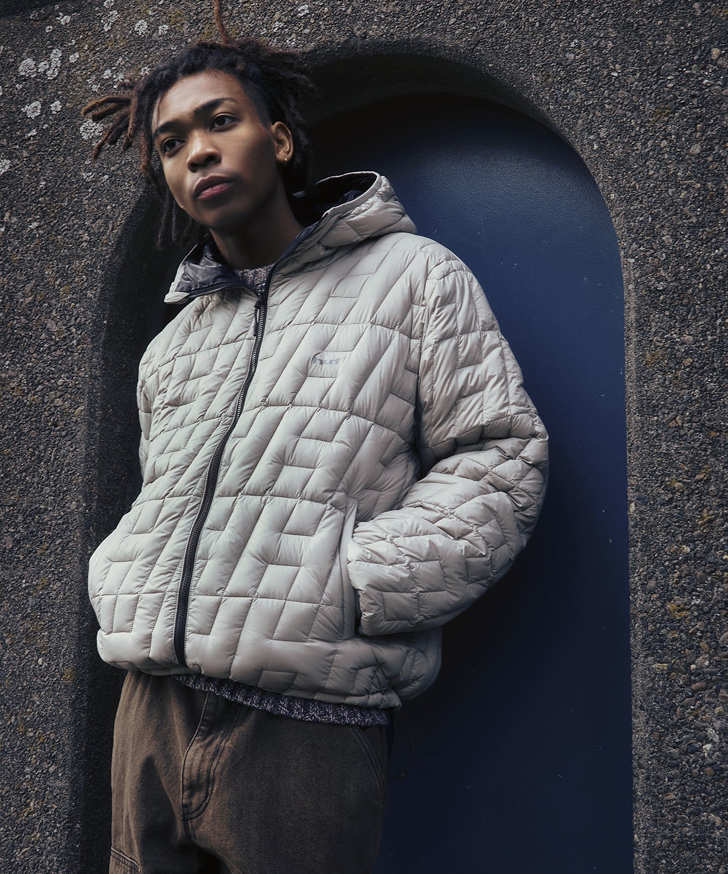 【ハフ/HUF】のHUF X TAION CASCADE PACKABLE HOODED DOWN JACKET / HUF ハフ ダウンジャケット インテリア・キッズ・メンズ・レディースファッション・服の通販 founy(ファニー) 　ファッション　Fashion　レディースファッション　Fashion for Women　アウター　Coat / Outerwear Collection　レディースジャケット・軽アウター　Jackets　インナー　Innerwear　クラシック　Classic, Timeless Style　軽量　Lightweight, Ultra Light　ジャケット　Jacket, Outerwear　ダウン　Down, Puffer　ドローコード　Drawcord, Drawstring Cord　パイピング　Piping, Trim Design　フィット　Fit, Slim Fit　フェザー　Feather, Feather Detail　フロント　Front, Front Design　ポケット　Pocket, Pocket Detail　リバーシブル　Reversible, Two-Sided　STONE|ID: prp329100004795842 ipo3291000000034795022