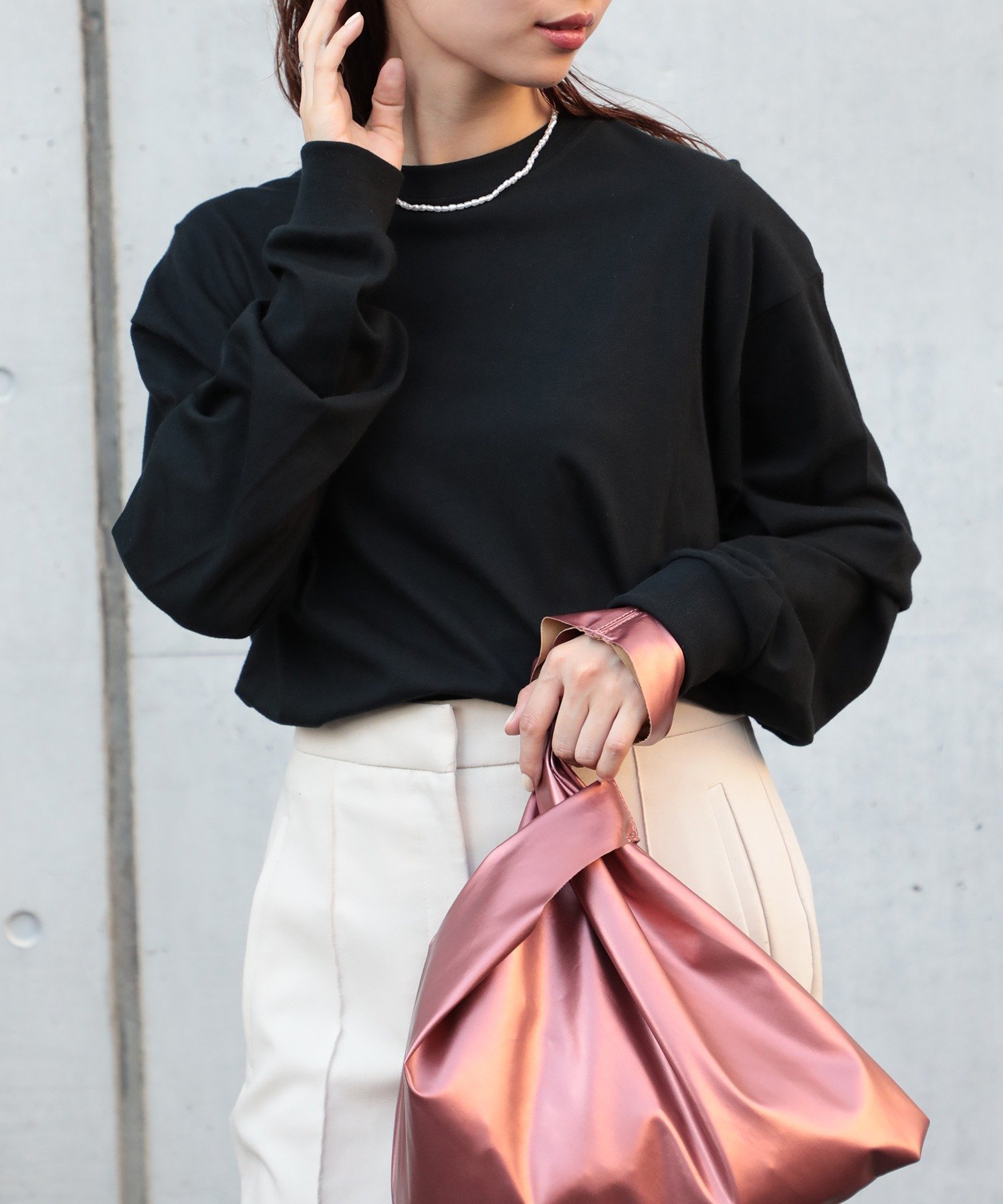 【セットアップセブン/SETUP7】のUnited Athle/6.2オンス プレミアムコットン ロングスリーブ Tシャツ 5913 インテリア・キッズ・メンズ・レディースファッション・服の通販 founy(ファニー) ファッション Fashion レディースファッション Fashion for Women トップス・カットソー Cut & Sew Tops シャツ・ブラウス・オフィスカジュアル Elegant Blouses & Button-Ups ロングTシャツ・Tシャツ Longline T-Shirts & Tees カーゴパンツ Cargo Pants, Utility Pants キャップ Cap, Baseball Cap サマー Summer, Summer Style サンダル Sandals, Summer Shoes シンプル Simple, Minimal スニーカー Sneakers, Trainers スポーツ Sports, Activewear スリーブ Sleeve, Long Sleeve / Short Sleeve セットアップ Set-Up, Coordinated Outfit ダブル Double, Double-Breasted デニム Denim, Jeans Material トレンド Trend, Trending Now なめらか Smooth, Silky Texture ハーフ Half, Half-Length プレミアム Premium, High-End ベーシック Basic, Essential メッシュ Mesh, Net Fabric ロング Long, Long-Length 再入荷 Restock / Back in Stock 送料無料 Free Shipping おすすめ Recommended / Our Picks BLK|ID: prp329100004795874 ipo3291000000034795203