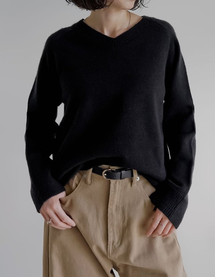 【リエディ/Re:EDIT】のアルパカタッチVネックニットプルオーバー インテリア・キッズ・メンズ・レディースファッション・服の通販 founy(ファニー) https://founy.com/ ファッション Fashion レディースファッション Fashion for Women トップス・カットソー Cut & Sew Tops ニット Knit Tops & Sweaters カジュアルプルオーバー・ニットトップス Pullovers & Knit Tops / Casual Pullovers Vネックトップス V-Neck Tops / V-Cut Neckline Shirts シンプル Simple, Minimal スニーカー Sneakers, Trainers スリーブ Sleeve, Long Sleeve / Short Sleeve デニム Denim, Jeans Material ネックレス Necklace, Pendant Necklace バランス Balance, Style Balance ベーシック Basic, Essential リラックス Relax, Relaxed Fit ワイド Wide, Wide Fit A/W・秋冬 Autumn/Winter エレガント 上品 Elegant |ID: prp329100004795945 ipo3291000000034795578