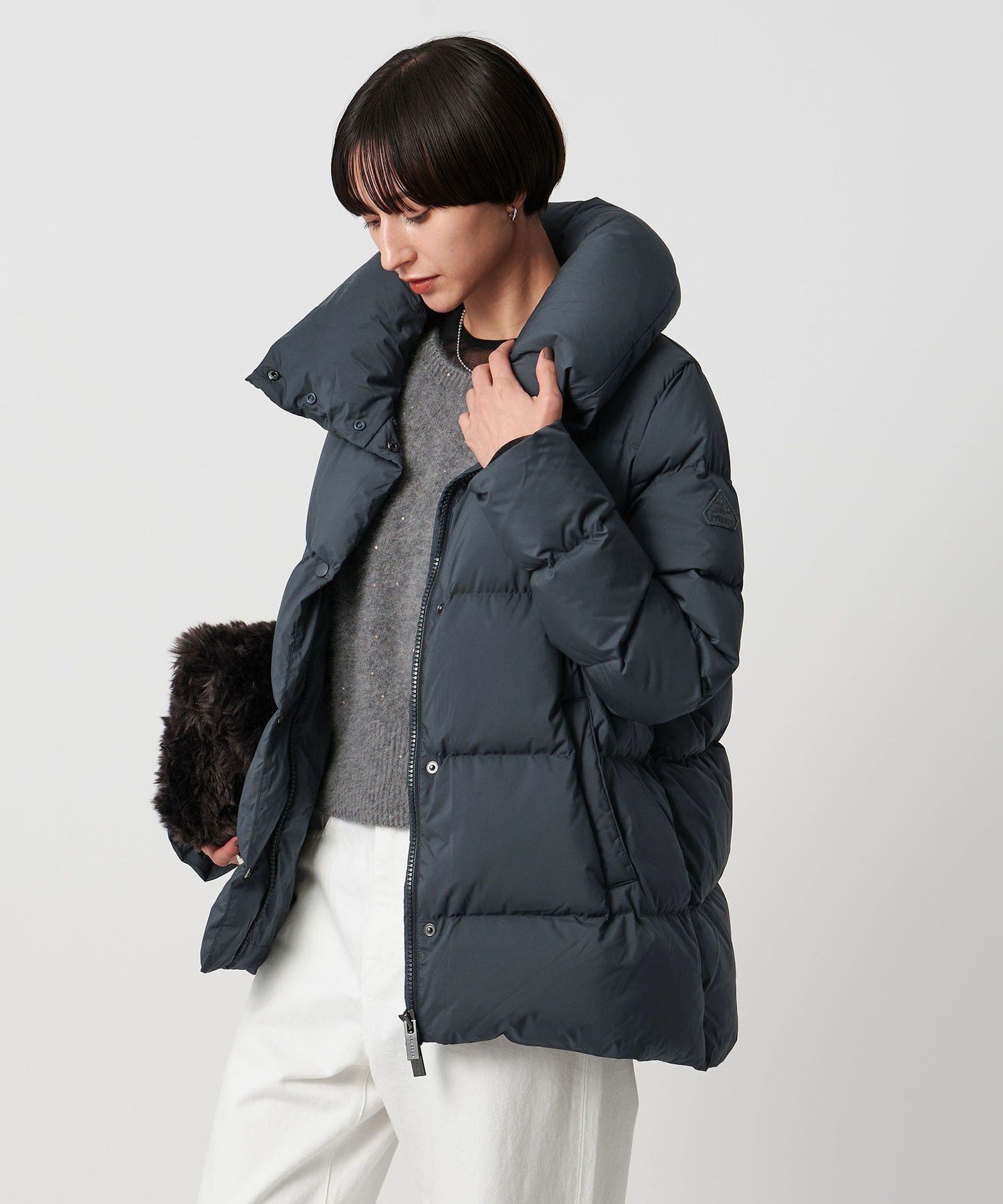 【ユナイテッドアローズ/UNITED ARROWS】の【別注】 PYRENEX ELAURA ダウンジャケット 人気、トレンドファッション・服の通販 founy(ファニー) 　ファッション　Fashion　レディースファッション　Fashion for Women　アウター　Coat / Outerwear Collection　レディースジャケット・軽アウター　Jackets　アウトドア　Outdoor Clothing　ショルダー　Shoulder, Shoulder Strap　ジャケット　Jacket, Outerwear　ダウン　Down, Puffer　ドット　Polka Dot, Dot Pattern　ドロップ　Drop Shoulder, Dropped Style　フランス　France, French　フロント　Front, Front Design　別注　Limited Edition, Custom Order　マフラー　Scarf, Muffler　ミドル　Middle Length, Mid Height　ラウンド　Round, Round Neck　リラックス　Relax, Relaxed Fit　 other-1|ID: prp329100004795949 ipo3291000000034795604