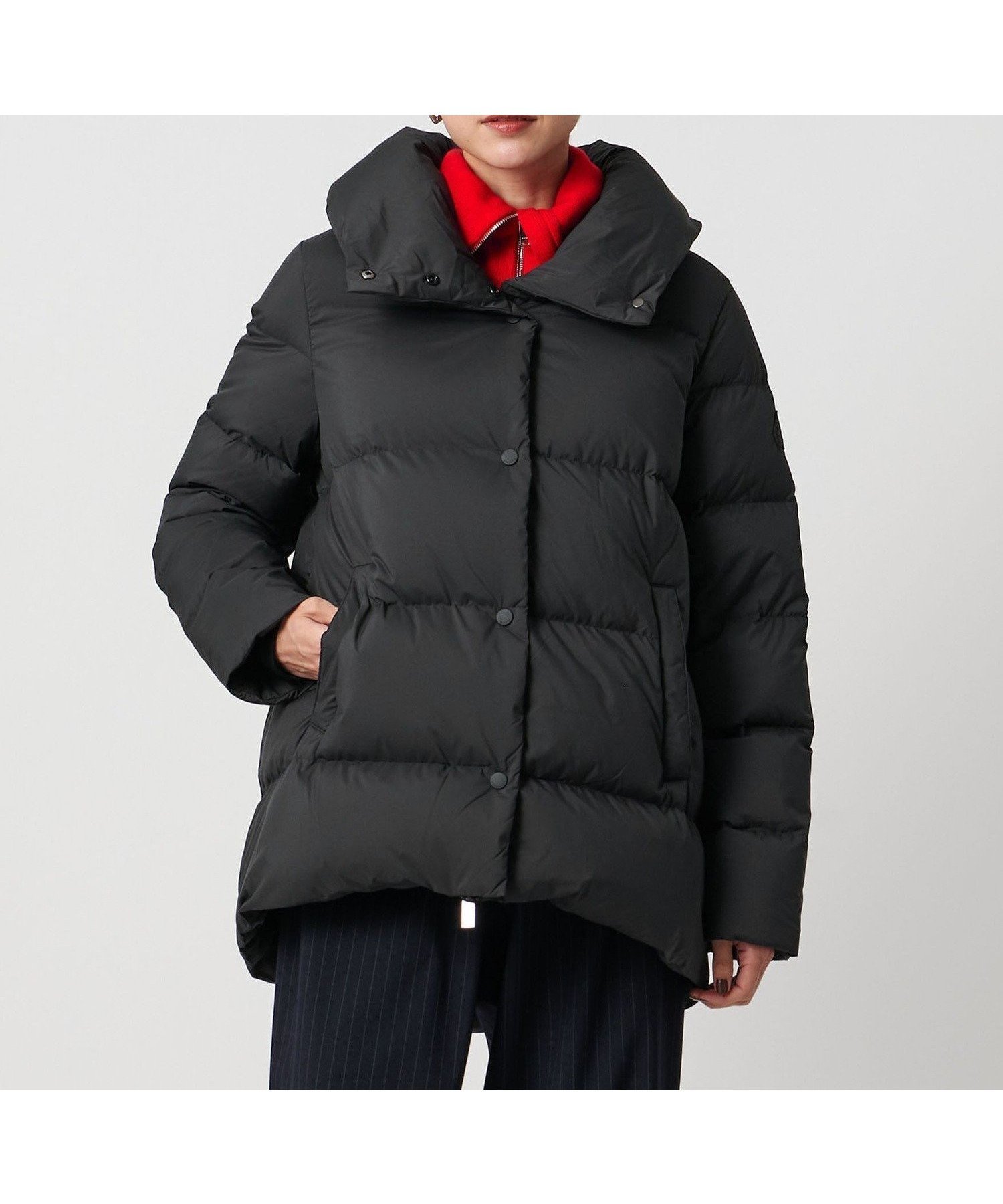 【ユナイテッドアローズ/UNITED ARROWS】の【別注】 PYRENEX ELAURA ダウンジャケット インテリア・キッズ・メンズ・レディースファッション・服の通販 founy(ファニー) 　ファッション　Fashion　レディースファッション　Fashion for Women　アウター　Coat / Outerwear Collection　レディースジャケット・軽アウター　Jackets　アウトドア　Outdoor Clothing　ショルダー　Shoulder, Shoulder Strap　ジャケット　Jacket, Outerwear　ダウン　Down, Puffer　ドット　Polka Dot, Dot Pattern　ドロップ　Drop Shoulder, Dropped Style　フランス　France, French　フロント　Front, Front Design　別注　Limited Edition, Custom Order　マフラー　Scarf, Muffler　ミドル　Middle Length, Mid Height　ラウンド　Round, Round Neck　リラックス　Relax, Relaxed Fit　BLACK|ID: prp329100004795949 ipo3291000000034795606