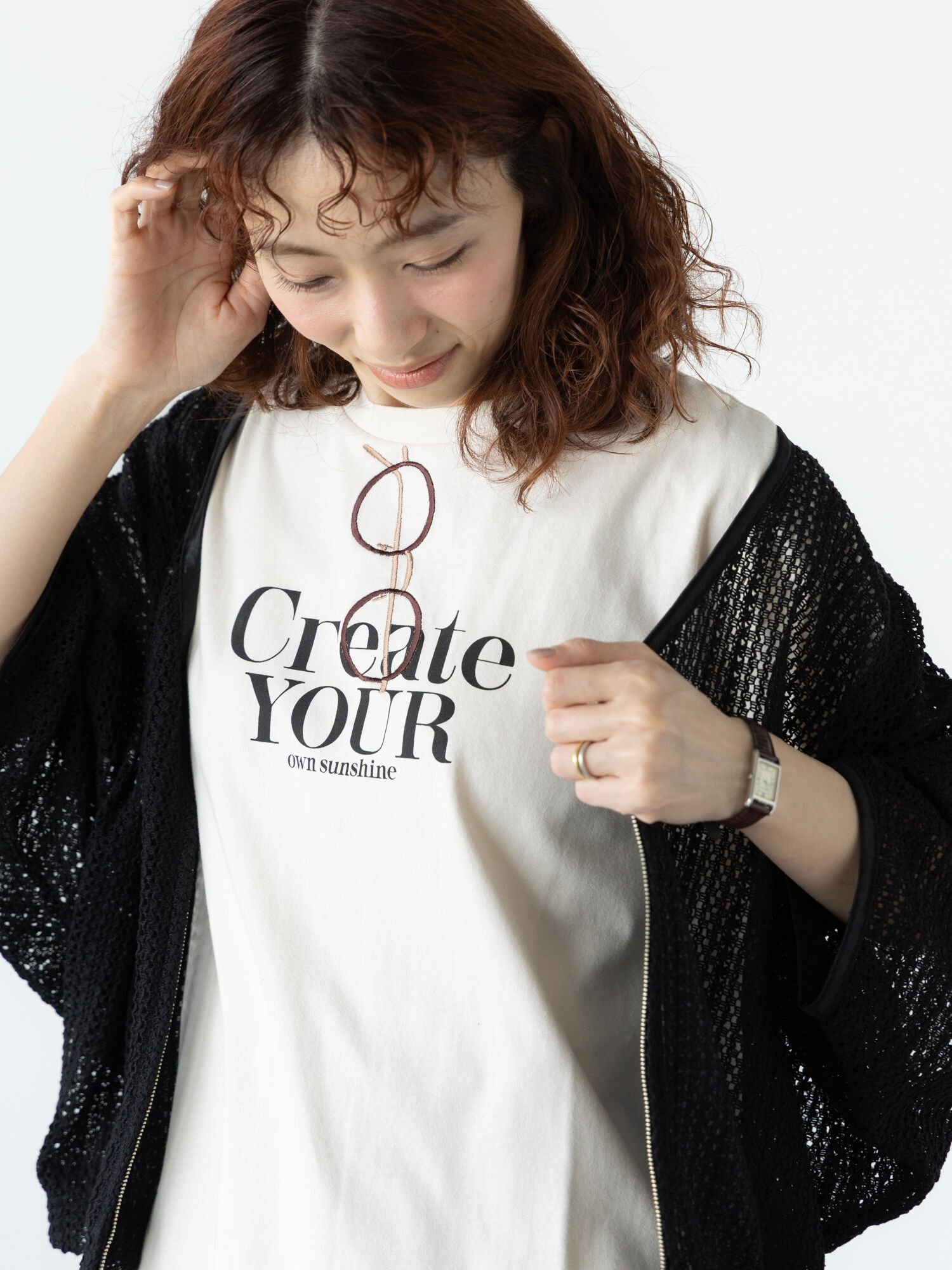 【テチチ/Te chichi】のメガネ刺繍プリントTシャツ インテリア・キッズ・メンズ・レディースファッション・服の通販 founy(ファニー) 　ファッション　Fashion　レディースファッション　Fashion for Women　トップス・カットソー　Cut & Sew Tops　シャツ・ブラウス・オフィスカジュアル　Elegant Blouses & Button-Ups　ロングTシャツ・Tシャツ　Longline T-Shirts & Tees　サングラス&メガネ　Sunglasses & Eyewear　スリット　Slit, Slit Detail　プリント　Print, Printed Pattern　メガネ　Glasses, Eyewear　キナリ|ID: prp329100004795971 ipo3291000000034795715