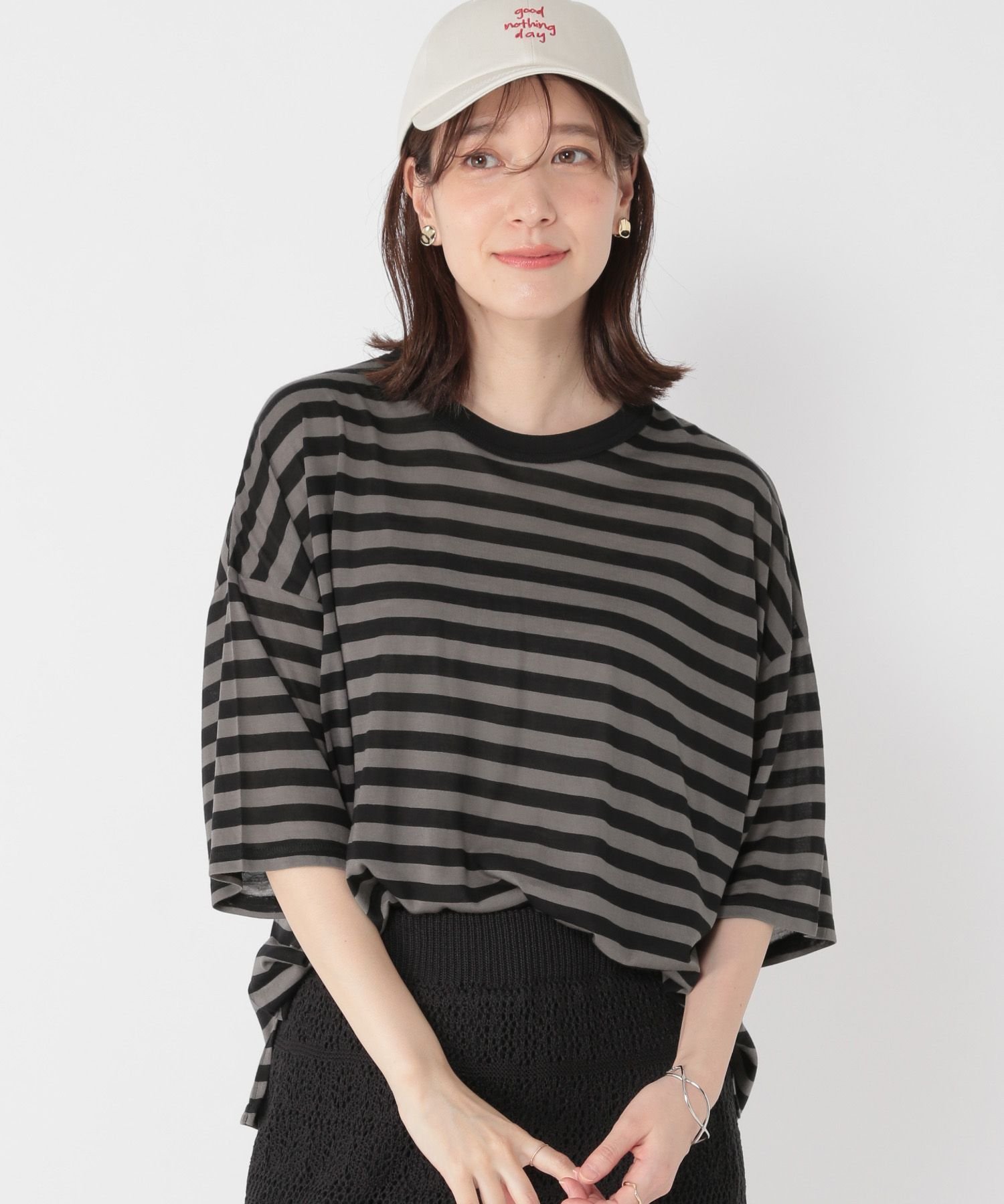 【スタディオ クリップ/studio CLIP】のシアーボーダーオーバーサイズプルオーバー インテリア・キッズ・メンズ・レディースファッション・服の通販 founy(ファニー) 　ファッション　Fashion　レディースファッション　Fashion for Women　トップス・カットソー　Cut & Sew Tops　カジュアルプルオーバー・ニットトップス　Pullovers & Knit Tops / Casual Pullovers　おすすめ　Recommended / Our Picks　カットソー　Cut and Sewn Top　サロペット　Overalls, Salopette　シアー　Sheer, See-Through　トレンド　Trend, Trending Now　バランス　Balance, Style Balance　ベスト　Vest, Waistcoat　ベーシック　Basic, Essential　ボトム　Bottoms, Lower Wear　ボーダー　Border, Stripe　ブラック×スモーク02|ID: prp329100004795985 ipo3291000000034795789