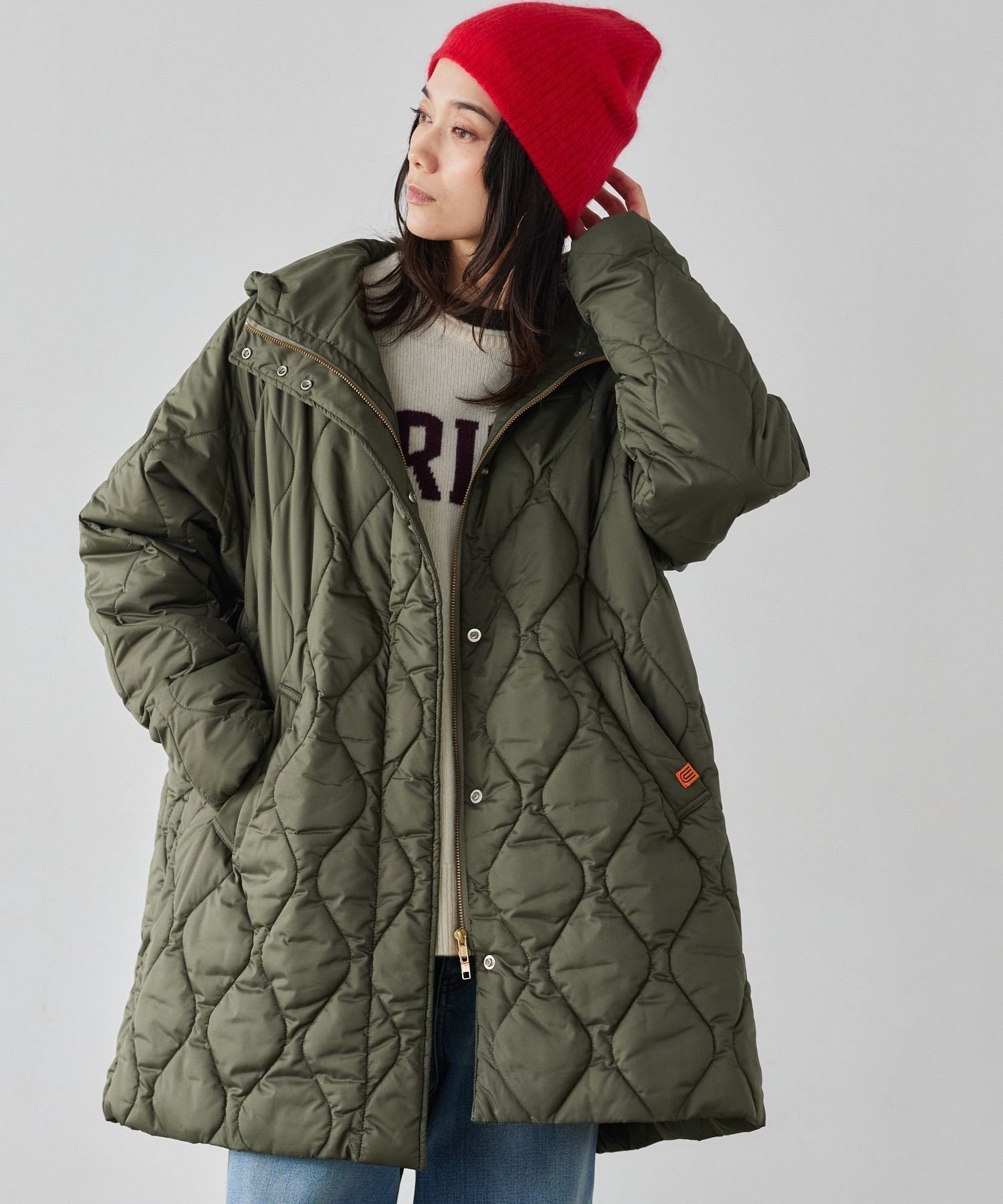 【バンヤードストーム/BARNYARDSTORM】のUNIVERSAL OVERALL別注 / フーディーキルトコート インテリア・キッズ・メンズ・レディースファッション・服の通販 founy(ファニー) 　ファッション　Fashion　レディースファッション　Fashion for Women　アウター　Coat / Outerwear Collection　コート・ロングコート・ピーコート　Long Coats, Peacoats & More　軽量　Lightweight, Ultra Light　定番　Standard, Basic Item　バランス　Balance, Style Balance　プリーツ　Pleats, Pleated　ボックス　Boxy, Box Shape　別注　Limited Edition, Custom Order　ミドル　Middle Length, Mid Height　ワーク　Workwear, Utility Style　カーキ78|ID: prp329100004796026 ipo3291000000034795962