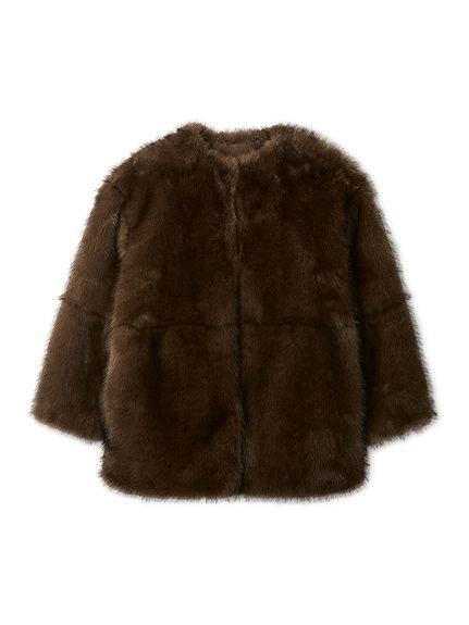 【ミラオーウェン/Mila Owen】のマルチマテリアルノーカラーファーコート インテリア・キッズ・メンズ・レディースファッション・服の通販 founy(ファニー) 　雑誌掲載アイテム　Magazine Picks & Fashion Features　ファッション雑誌　Fashion Magazines　ヴェリィ　VERY　ファッション　Fashion　レディースファッション　Fashion for Women　アウター　Coat / Outerwear Collection　コート・ロングコート・ピーコート　Long Coats, Peacoats & More　1月号　January Issue　エレガント 上品　Elegant　シンプル　Simple, Minimal　スマート　Smart, Elegant　雑誌　Magazine, Fashion Magazine　デニム　Denim, Jeans Material　フェイクファー　Faux Fur, Imitation Fur　リアル　Real, Realistic　リュクス　Luxury, Elegant, High-End, Chic　冬　Winter / This Winter　おすすめ　Recommended / Our Picks　BRW[058]|ID: prp329100004796035 ipo3291000000034796017