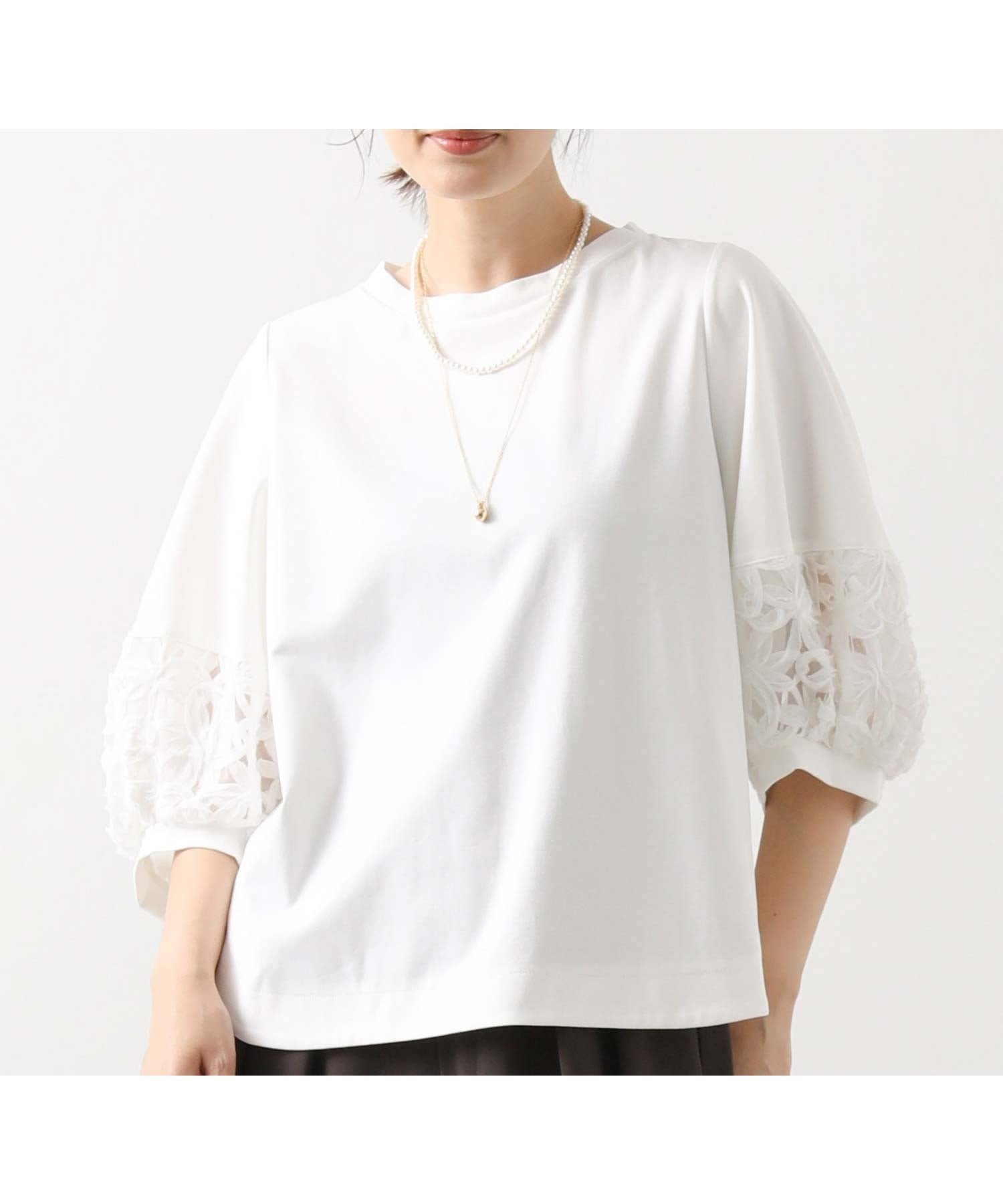 【グレディブリリアン/Gready Brilliant】の袖3Dレースパフ5分袖プルオーバー インテリア・キッズ・メンズ・レディースファッション・服の通販 founy(ファニー) 　ファッション　Fashion　レディースファッション　Fashion for Women　トップス・カットソー　Cut & Sew Tops　カジュアルプルオーバー・ニットトップス　Pullovers & Knit Tops / Casual Pullovers　カットソー　Cut and Sewn Top　シンプル　Simple, Minimal　レース　Lace, Lace Fabric　エレガント 上品　Elegant　OFF|ID: prp329100004796054 ipo3291000000034796106