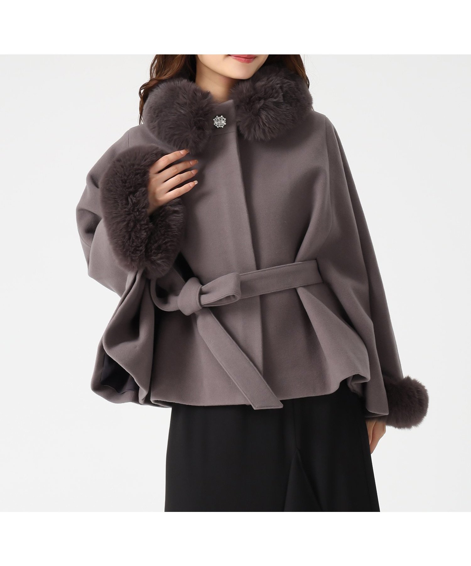 【ミッシュマッシュ/MISCH MASCH】のMM548603 ブローチ付きポンチョコート インテリア・キッズ・メンズ・レディースファッション・服の通販 founy(ファニー) ファッション Fashion レディースファッション Fashion for Women アウター Coat / Outerwear Collection コート・ロングコート・ピーコート Long Coats, Peacoats & More ポンチョ・ケープコート Ponchos & Capes デニム Denim, Jeans Material フェミニン Feminine, Girly ブローチ Brooch, Pin Brooch ワイド Wide, Wide Fit エレガント 上品 Elegant チャコールグレー|ID: prp329100004796080 ipo3291000000034796209