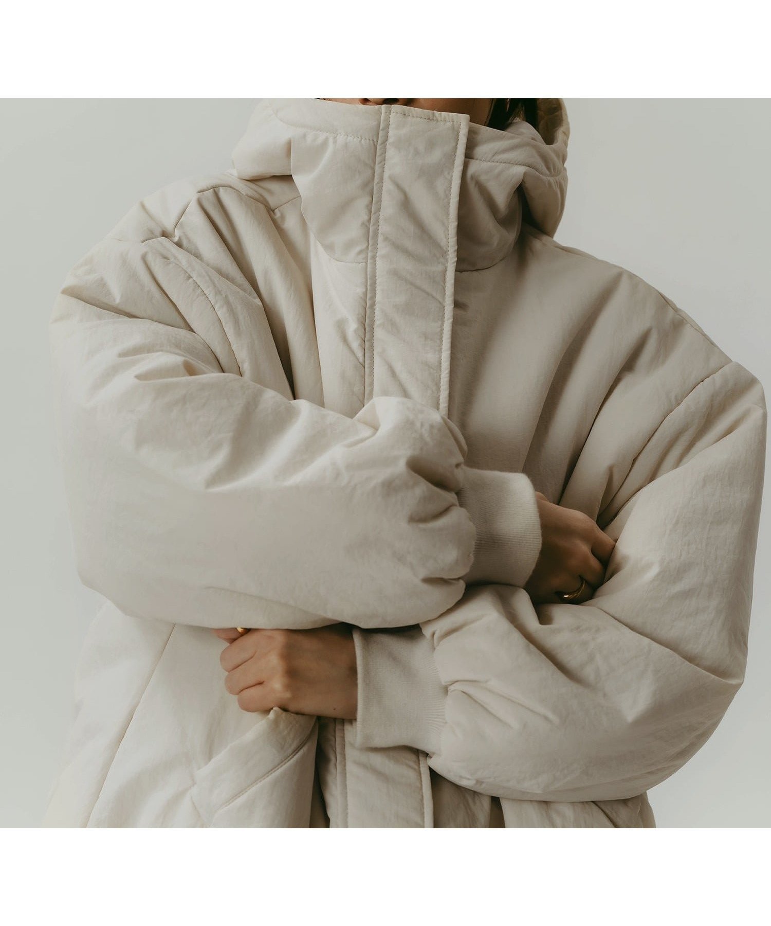 【アンドミー/andme】のナイロン オーバーサイズ モンスターパーカー インテリア・キッズ・メンズ・レディースファッション・服の通販 founy(ファニー) ファッション Fashion レディースファッション Fashion for Women トップス・カットソー Cut & Sew Tops レディースパーカー・カジュアルフーディー Casual Hoodies & Sweatshirts インナー Innerwear トレンド Trend, Trending Now パーカー Hoodie, Parka ビッグ Big, Oversized 冬 Winter / This Winter アイボリー|ID: prp329100004796089 ipo3291000000034796238