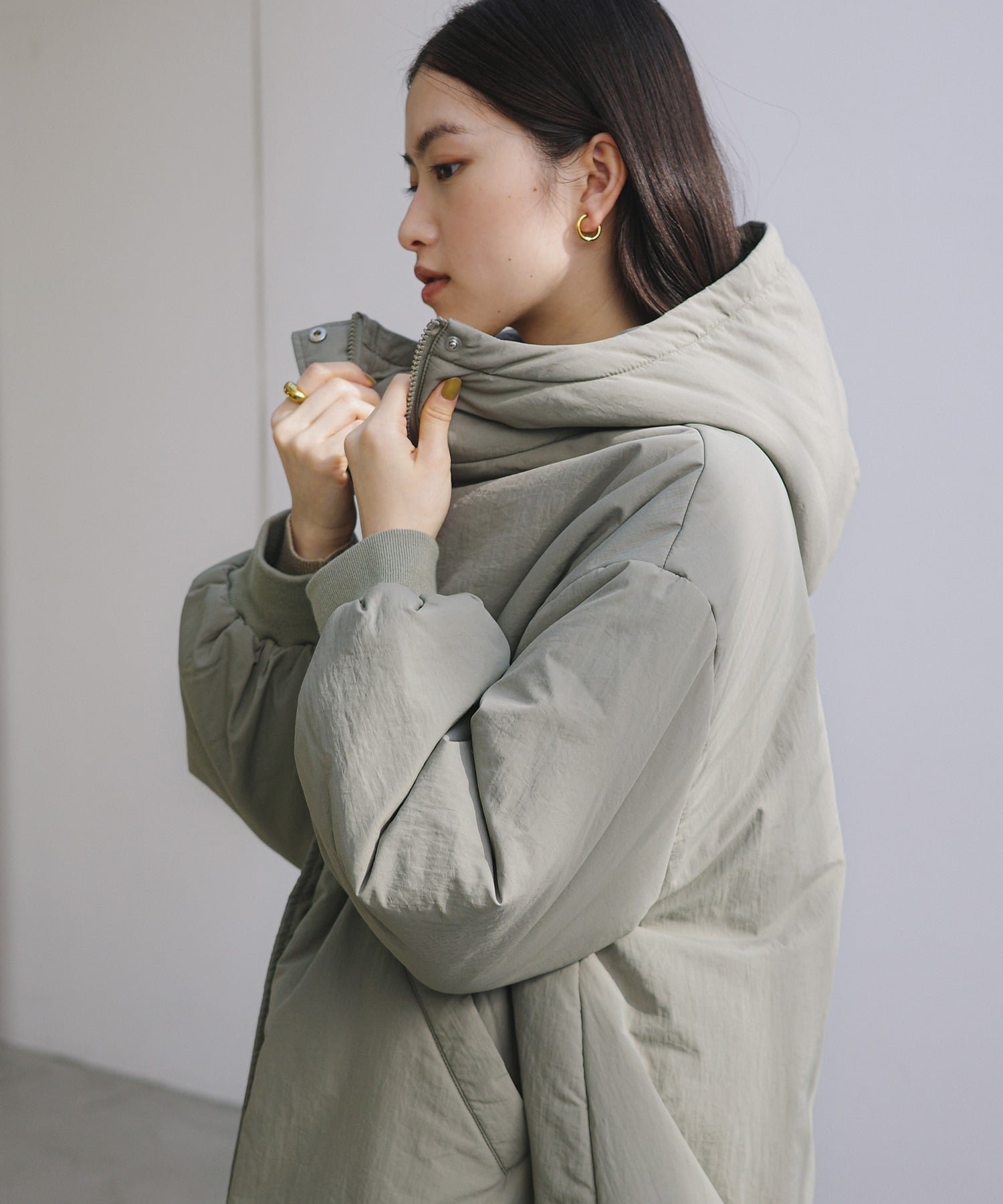 【アンドミー/andme】のナイロン オーバーサイズ モンスターパーカー インテリア・キッズ・メンズ・レディースファッション・服の通販 founy(ファニー) ファッション Fashion レディースファッション Fashion for Women トップス・カットソー Cut & Sew Tops レディースパーカー・カジュアルフーディー Casual Hoodies & Sweatshirts インナー Innerwear トレンド Trend, Trending Now パーカー Hoodie, Parka ビッグ Big, Oversized 冬 Winter / This Winter ライトカーキ|ID: prp329100004796089 ipo3291000000034796239