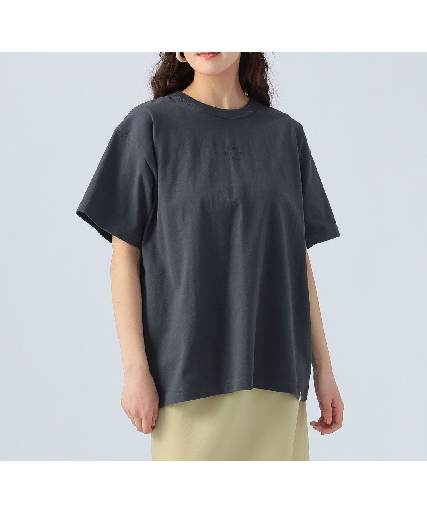 【ビームス ハート/BEAMS HEART】のサガラ刺繍 B-HEARTロゴ ハート Tシャツ(S~L) インテリア・キッズ・メンズ・レディースファッション・服の通販 founy(ファニー) 　ファッション　Fashion　レディースファッション　Fashion for Women　トップス・カットソー　Cut & Sew Tops　シャツ・ブラウス・オフィスカジュアル　Elegant Blouses & Button-Ups　ロングTシャツ・Tシャツ　Longline T-Shirts & Tees　おすすめ　Recommended / Our Picks　キャップ　Cap, Baseball Cap　サンダル　Sandals, Summer Shoes　シンプル　Simple, Minimal　デニム　Denim, Jeans Material　プリント　Print, Printed Pattern　モチーフ　Motif, Design Theme　CHARCOAL|ID: prp329100004796280 ipo3291000000034797683