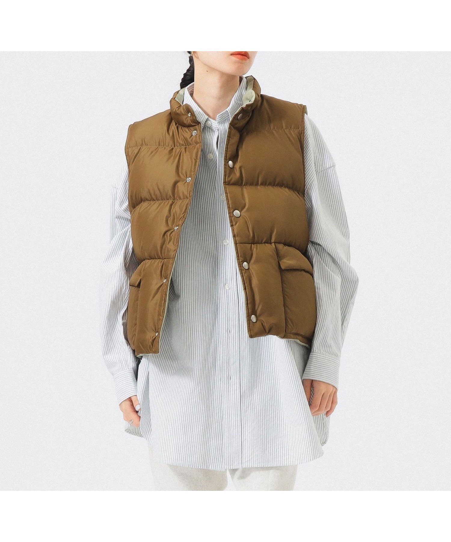 【ビームス ウイメン/BEAMS】の【モトーラ世理奈さん着用】 リバーシブル ダウン ベスト 25AW アウター インテリア・キッズ・メンズ・レディースファッション・服の通販 founy(ファニー) ファッション Fashion レディースファッション Fashion for Women アウター Coat / Outerwear Collection トップス・カットソー Cut & Sew Tops ベスト&ジレ / 重ね着スタイル Vests & Gilets アウトドア Outdoor Clothing ウェーブ Wavy Pattern クラシック Classic, Timeless Style 軽量 Lightweight, Ultra Light シンプル Simple, Minimal ジャケット Jacket, Outerwear スウェット / スエット Sweatshirt, Sweatwear ダウン Down, Puffer デニム Denim, Jeans Material ベスト Vest, Waistcoat ベーシック Basic, Essential ミックス Mix, Mixed Style リバーシブル Reversible, Two-Sided A/W・秋冬 Autumn/Winter おすすめ Recommended / Our Picks 2025年 2025 2025-2026秋冬・A/W Autumn/Winter 2025–26 AW25–26 BROWN|ID: prp329100004796324 ipo3291000000034871075