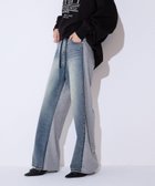 【ジーナシス/JEANASiS】のスウェットドッキングデニム 人気、トレンドファッション・服の通販 founy(ファニー) ファッション Fashion レディースファッション Fashion for Women トップス・カットソー Cut & Sew Tops レディースパーカー・カジュアルフーディー Casual Hoodies & Sweatshirts スウェット・クルーネックトップス Sweatshirts & Crewnecks / Relaxed Fit Sweat Tops おすすめ Recommended / Our Picks シンプル Simple, Minimal スウェット / スエット Sweatshirt, Sweatwear ストレート Straight, Straight Cut デニム Denim, Jeans Material ドッキング Docking, Mixed Material ドローコード Drawcord, Drawstring Cord バランス Balance, Style Balance フロント Front, Front Design ベーシック Basic, Essential ルーズ Loose, Oversized thumbnail ブルー系その他|ID: prp329100004796404 ipo3291000000034893642