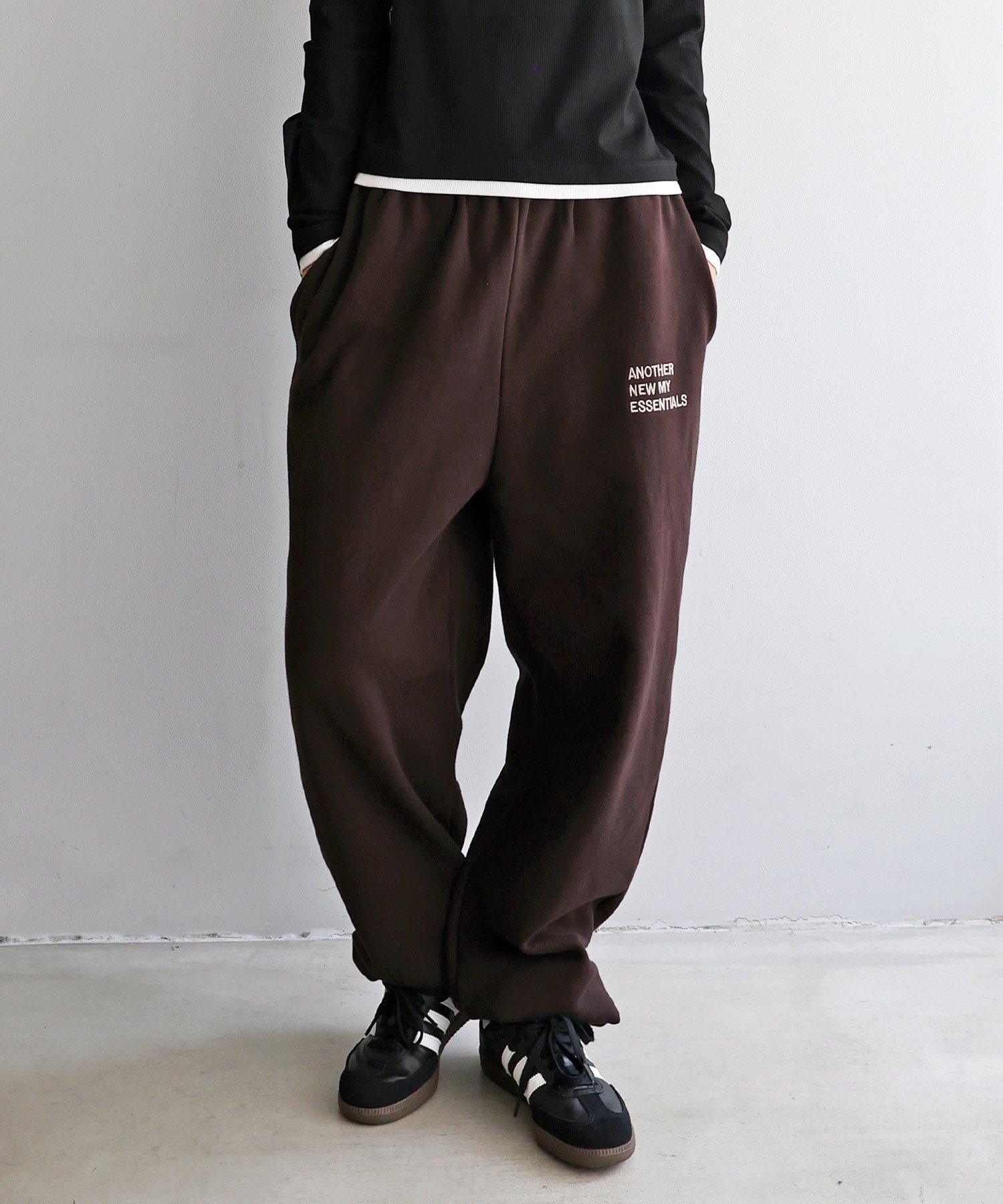 【アンドミー/andme】の裏起毛 ロゴ 刺繍 ANME スウェット パンツ ANME アンメ インテリア・キッズ・メンズ・レディースファッション・服の通販 founy(ファニー) ファッション Fashion レディースファッション Fashion for Women パンツ Pants & Trousers スウェット / スエット Sweatshirt, Sweatwear ポケット Pocket, Pocket Detail 別注 Limited Edition, Custom Order 楽ちん Easy Fit, Comfortable A/W・秋冬 Autumn/Winter おすすめ Recommended / Our Picks ブラウン|ID: prp329100004796405 ipo3291000000034798807