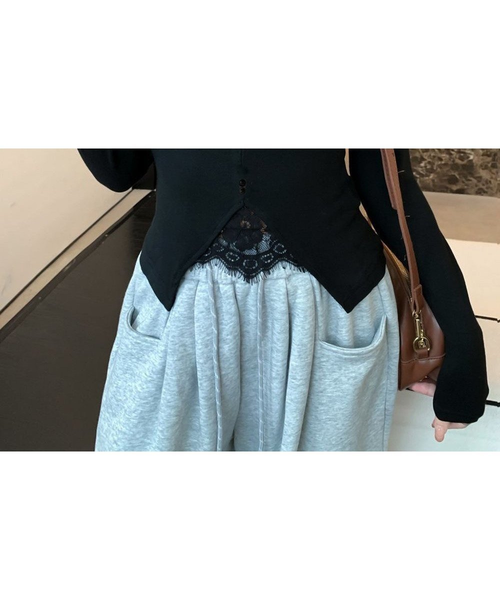 【ミニミニストア/miniministore】のカットソー レース切り替え 長袖Tシャツ インテリア・キッズ・メンズ・レディースファッション・服の通販 founy(ファニー) 　ファッション　Fashion　レディースファッション　Fashion for Women　トップス・カットソー　Cut & Sew Tops　シャツ・ブラウス・オフィスカジュアル　Elegant Blouses & Button-Ups　ロングTシャツ・Tシャツ　Longline T-Shirts & Tees　カットソー・ベーシックTシャツ　Cut-and-Sewn Tops / Stretch Tees & Basics　インナー　Innerwear　カットソー　Cut and Sewn Top　カーディガン　Cardigan, Knitwear　ジャケット　Jacket, Outerwear　デコルテ　Décolleté, Neckline　フェミニン　Feminine, Girly　レース　Lace, Lace Fabric　無地　Plain, Solid Color　A/W・秋冬　Autumn/Winter　長袖　Long Sleeve, Full Sleeve　ブラック|ID: prp329100004796424 ipo3291000000034798984