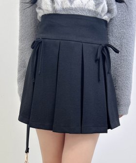 【イング/INGNI】のリボンボックスプリーツスカパン 人気、トレンドファッション・服の通販 founy(ファニー) ファッション Fashion レディースファッション Fashion for Women おすすめ Recommended / Our Picks サイドジップ Side Zip, Side Zipper スマホ Smartphone, Mobile Device フィット Fit, Slim Fit プリーツ Pleats, Pleated ボックス Boxy, Box Shape リボン Ribbon, Bow エレガント 上品 Elegant |ID:prp329100004796438