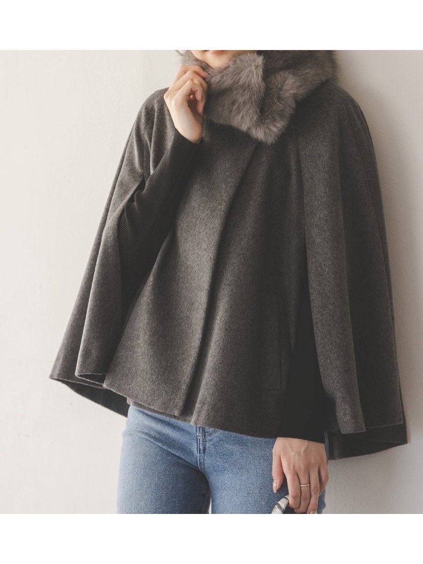 【スナイデル/SNIDEL】のショートケープコート インテリア・キッズ・メンズ・レディースファッション・服の通販 founy(ファニー) 　ファッション　Fashion　レディースファッション　Fashion for Women　アウター　Coat / Outerwear Collection　コート・ロングコート・ピーコート　Long Coats, Peacoats & More　ウェーブ　Wavy Pattern　エレガント 上品　Elegant　今季　This Season, Current Season　ショート　Short, Short Length　スマート　Smart, Elegant　人気　Popular, Best Seller　フレア　Flare, Flared　ベーシック　Basic, Essential　ポケット　Pocket, Pocket Detail　ロング　Long, Long-Length　おすすめ　Recommended / Our Picks　GRY[006]|ID: prp329100004796450 ipo3291000000034799205