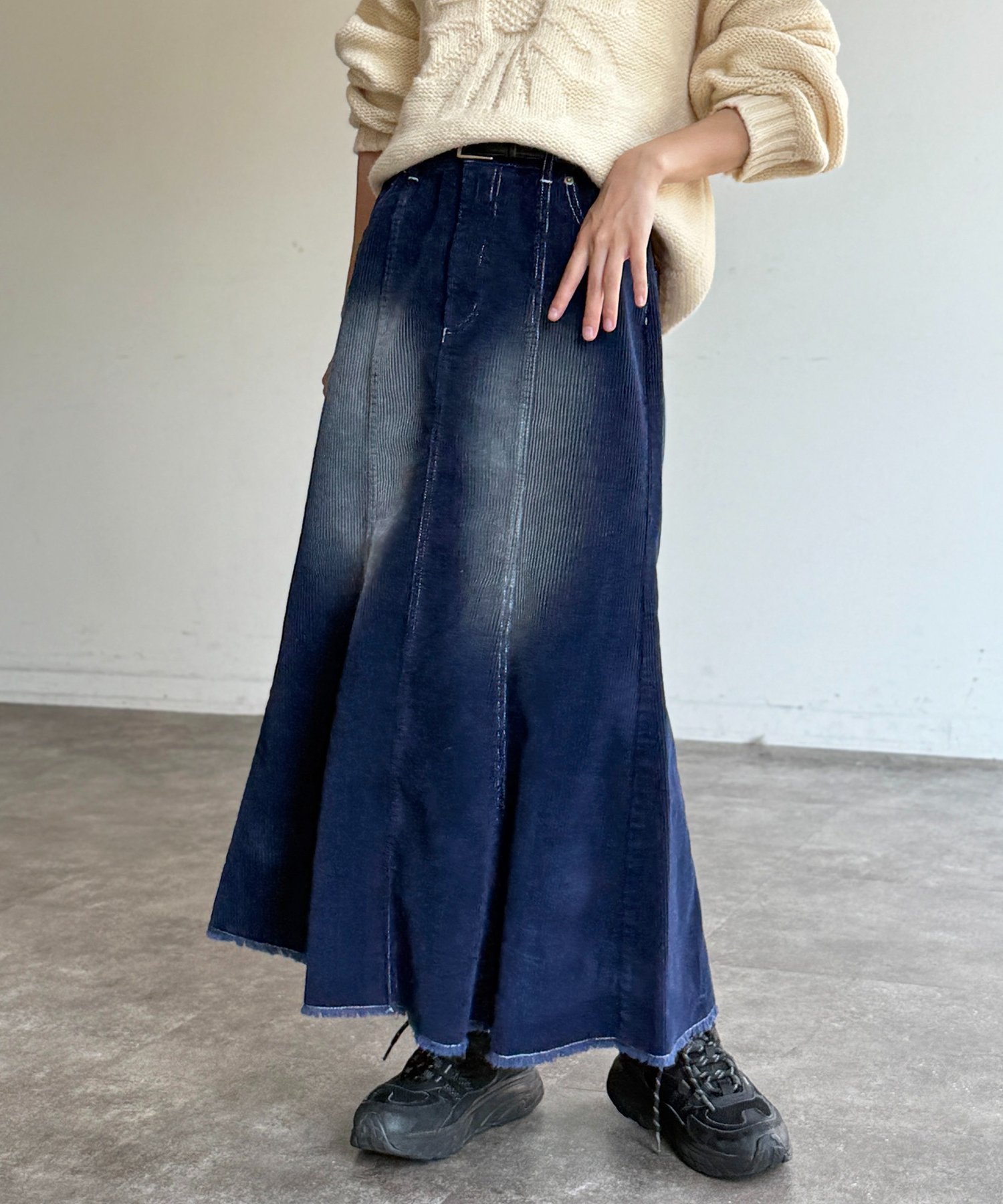 【シーピーシーエム/CPCM】のコーデュロイマーメイドスカート インテリア・キッズ・メンズ・レディースファッション・服の通販 founy(ファニー) ファッション Fashion レディースファッション Fashion for Women スカート Skirts おすすめ Recommended / Our Picks ジャケット Jacket, Outerwear マーメイド Mermaid, Fishtail Silhouette リラックス Relax, Relaxed Fit ヴィンテージ Vintage Style 秋 Autumn ネイビー|ID: prp329100004796487 ipo3291000000034799482