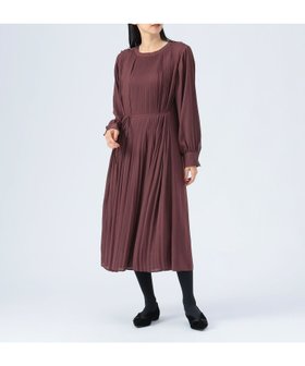 【ビームス ハート/BEAMS HEART】の【洗濯機洗い可】クロスケシプリーツ ワンピース 25AW お仕事 ビジネス 通勤 オンオフ兼用 人気、トレンドファッション・服の通販 founy(ファニー) ファッション Fashion レディースファッション Fashion for Women ワンピース Dresses 2025年 2025 2025-2026秋冬・A/W Autumn/Winter 2025–26 AW25–26 おすすめ Recommended / Our Picks エレガント 上品 Elegant クラシカル Classical, Vintage-Inspired シューズ Shoes, Footwear ジョーゼット Georgette, Semi-Sheer Fabric ビジネス 仕事 通勤 Business / Work / Commuting プリーツ Pleats, Pleated リラックス Relax, Relaxed Fit |ID:prp329100004796524