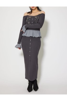 【リエンダ/rienda】の2WAYビジューフラワーオフショルタイトニットワンピース 人気、トレンドファッション・服の通販 founy(ファニー) ファッション Fashion レディースファッション Fashion for Women ワンピース Dresses ニットワンピース Knit Dresses ショルダー Shoulder, Shoulder Strap ショート Short, Short Length チェーン Chain, Chain Strap トレンド Trend, Trending Now ビジュー Bijou, Jewel-like Accent フェミニン Feminine, Girly フラワー Flower, Floral ペプラム Peplum, Flared Hem ロング Long, Long-Length 再入荷 Restock / Back in Stock |ID:prp329100004796556