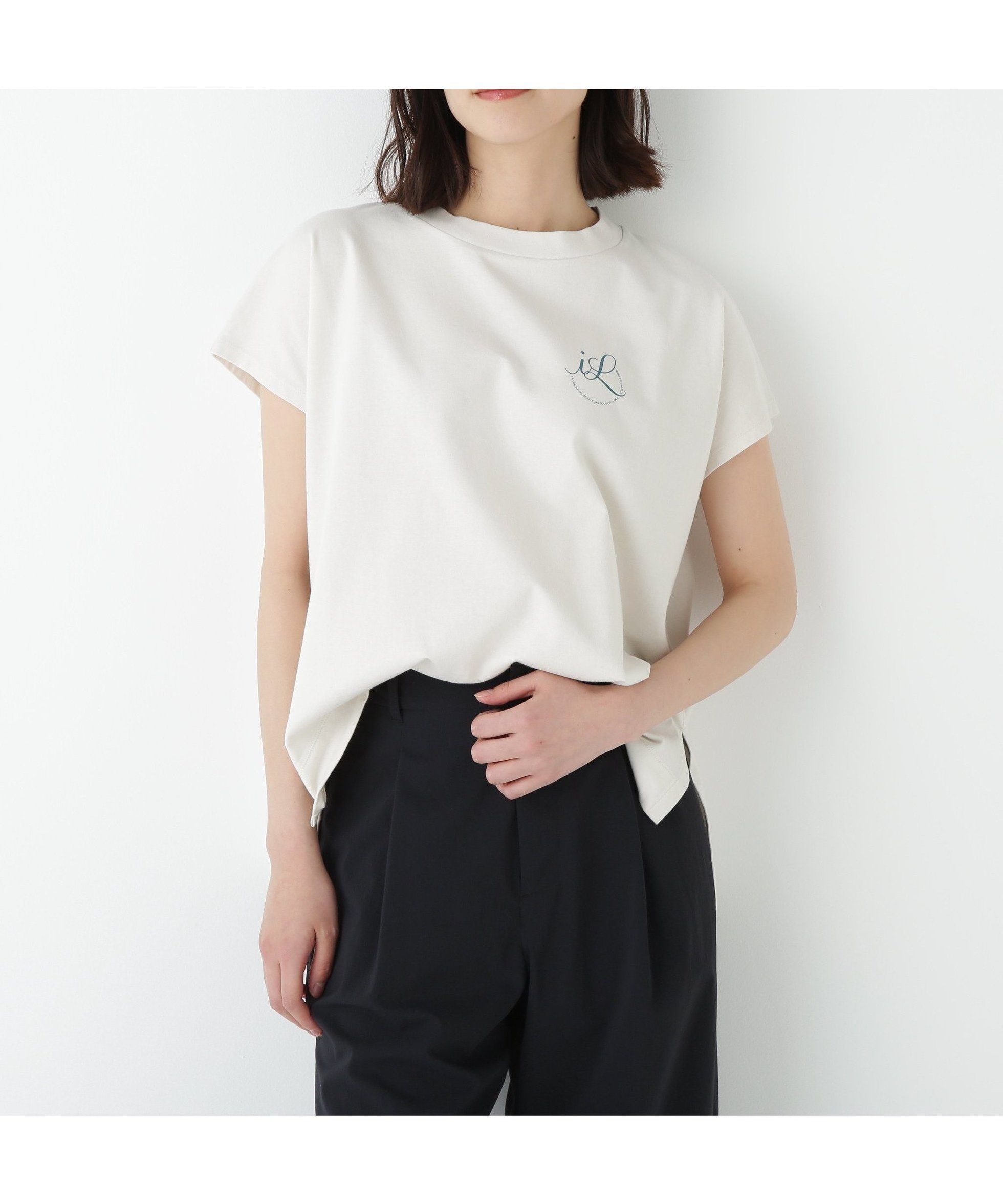 【ヒューマンウーマン/HUMAN WOMAN】のサークルロゴTシャツ インテリア・キッズ・メンズ・レディースファッション・服の通販 founy(ファニー) 　ファッション　Fashion　レディースファッション　Fashion for Women　トップス・カットソー　Cut & Sew Tops　シャツ・ブラウス・オフィスカジュアル　Elegant Blouses & Button-Ups　ロングTシャツ・Tシャツ　Longline T-Shirts & Tees　おすすめ　Recommended / Our Picks　サークル　Circle, Round Design　シンプル　Simple, Minimal　スタンダード　Standard, Basic　スリーブ　Sleeve, Long Sleeve / Short Sleeve　フレンチ　French, French Style　ベーシック　Basic, Essential　ボトム　Bottoms, Lower Wear　ロング　Long, Long-Length　オフホワイト1|ID: prp329100004796628 ipo3291000000035085714