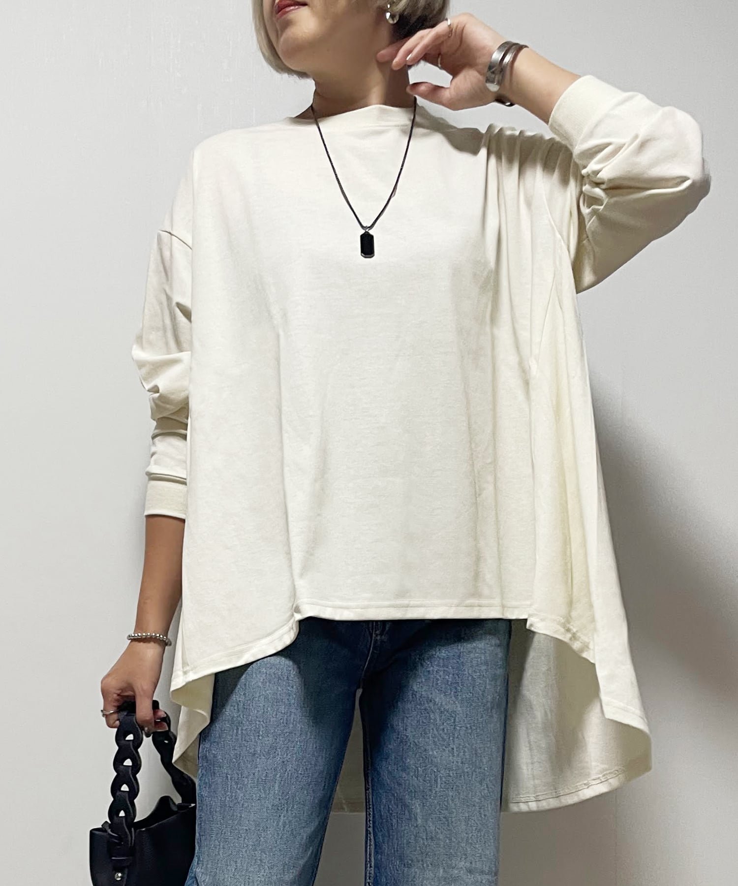 【リラクロ/relaclo】のmitis/OE天竺バックフレアロンT インテリア・キッズ・メンズ・レディースファッション・服の通販 founy(ファニー) ファッション Fashion レディースファッション Fashion for Women トップス・カットソー Cut & Sew Tops ロングTシャツ・Tシャツ Longline T-Shirts & Tees バッグ Bags デニム Denim, Jeans Material フェミニン Feminine, Girly アイボリー|ID: prp329100004796677 ipo3291000000034801401