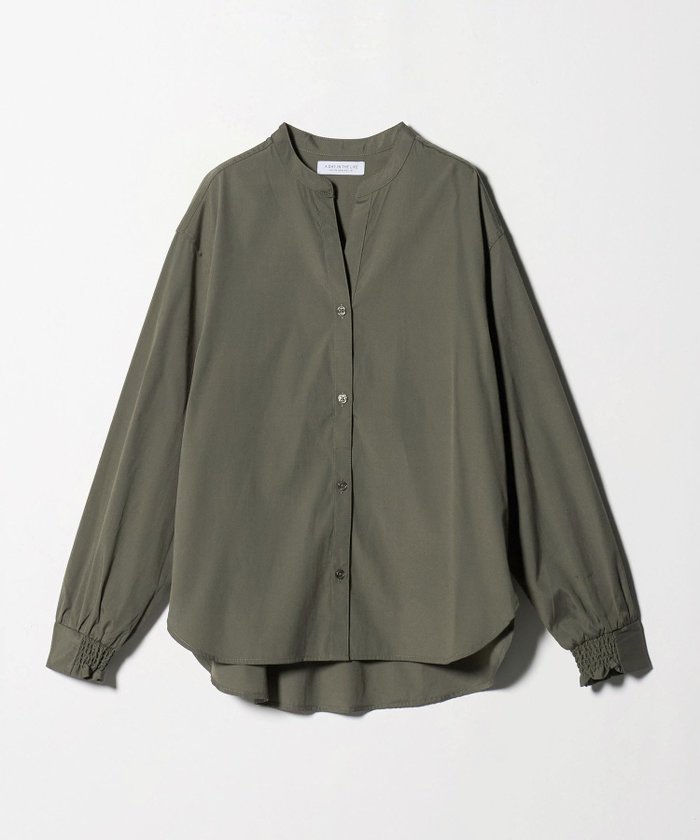 【ユナイテッドアローズ/UNITED ARROWS】のスキッパー ボリュームスリーブブラウス A DAY IN THE LIFE インテリア・キッズ・メンズ・レディースファッション・服の通販 founy(ファニー) https://founy.com/ ファッション Fashion レディースファッション Fashion for Women トップス・カットソー Cut & Sew Tops シャツ・ブラウス・オフィスカジュアル Elegant Blouses & Button-Ups ボリューム袖・フリルスリーブブラウス Voluminous & Ruffle Sleeves / Puffy Sleeve Tops 秋 Autumn クラシカル Classical, Vintage-Inspired シャーリング Shirring, Ruched スカーフ Scarf, Neckwear スキッパー Skipper, Open Collar ストライプ Stripe, Striped Pattern スラックス Slacks, Dress Pants スリーブ Sleeve, Long Sleeve / Short Sleeve デニム Denim, Jeans Material トレンド Trend, Trending Now 定番 Standard, Basic Item バランス Balance, Style Balance パール Pearl, Pearl Accent アウトレット Outlet / Clearance エレガント 上品 Elegant ビジネス 仕事 通勤 Business / Work / Commuting |ID: prp329100004796775 ipo3291000000034846746