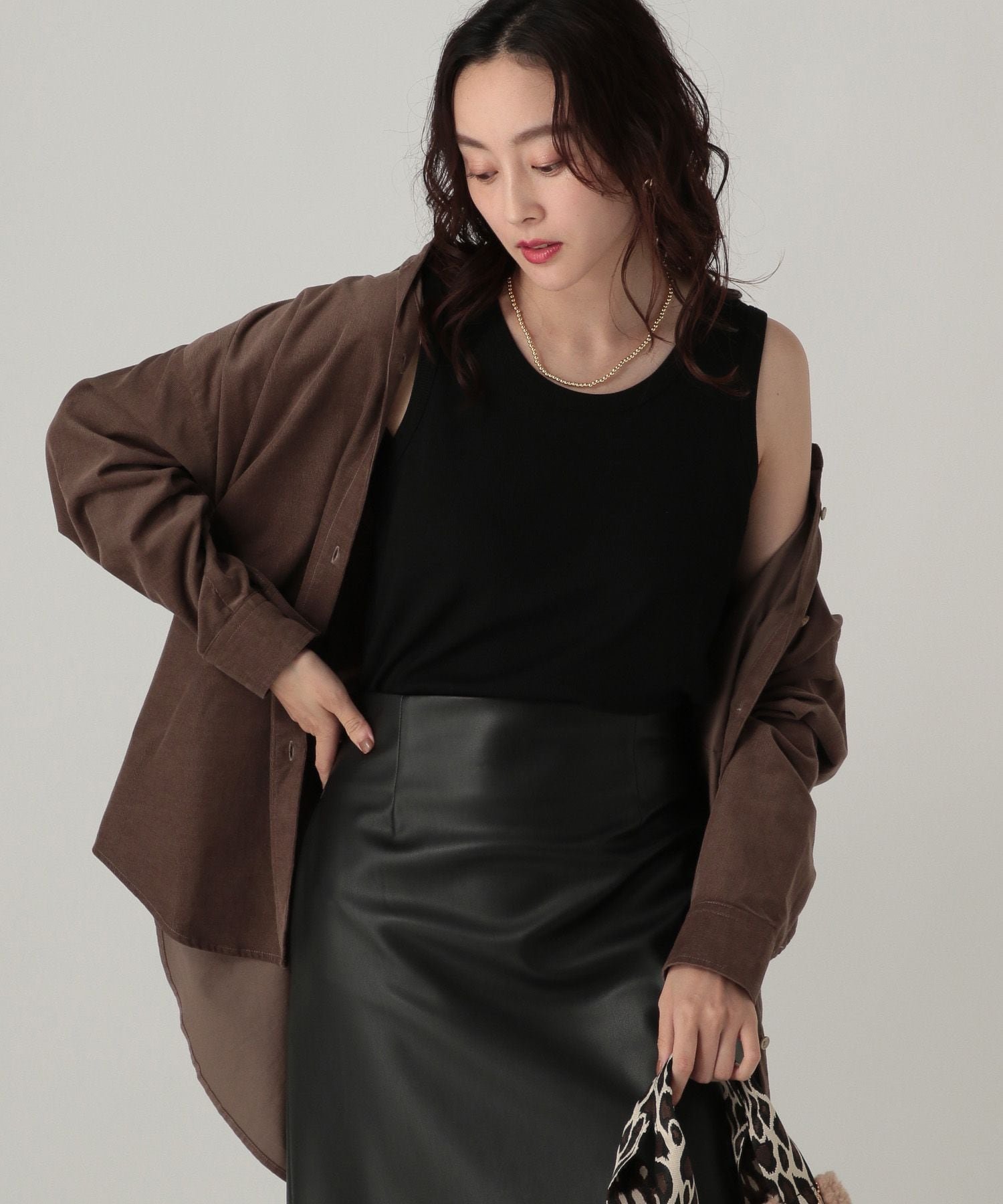 【エルーラ/Elura】のプレーンリブタンク/598154 インテリア・キッズ・メンズ・レディースファッション・服の通販 founy(ファニー) 　ファッション　Fashion　レディースファッション　Fashion for Women　なめらか　Smooth, Silky Texture　インナー　Innerwear　カーディガン　Cardigan, Knitwear　ショルダー　Shoulder, Shoulder Strap　シンプル　Simple, Minimal　ジャケット　Jacket, Outerwear　タンク　Tank Top, Sleeveless Top　フィット　Fit, Slim Fit　エレガント 上品　Elegant　夏　Summer　秋　Autumn　ブラック09|ID: prp329100004796793 ipo3291000000035118167