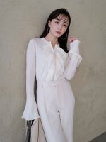 【アニュアンス/anuans】のカスケードフリルニットトップス 人気、トレンドファッション・服の通販 founy(ファニー) ファッション Fashion レディースファッション Fashion for Women トップス・カットソー Cut & Sew Tops ニット Knit Tops & Sweaters シンプル Simple, Minimal デコルテ Décolleté, Neckline フリル Frill, Ruffle ラグジュアリー Luxury, Elegant レース Lace, Lace Fabric エレガント 上品 Elegant |ID:prp329100004796807