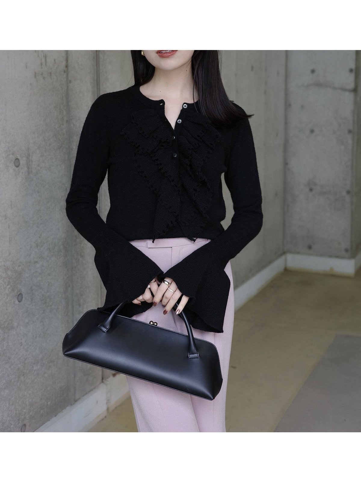 【アニュアンス/anuans】のカスケードフリルニットトップス インテリア・キッズ・メンズ・レディースファッション・服の通販 founy(ファニー) 　ファッション　Fashion　レディースファッション　Fashion for Women　トップス・カットソー　Cut & Sew Tops　ニット　Knit Tops & Sweaters　シンプル　Simple, Minimal　デコルテ　Décolleté, Neckline　フリル　Frill, Ruffle　ラグジュアリー　Luxury, Elegant　レース　Lace, Lace Fabric　エレガント 上品　Elegant　BLACK|ID: prp329100004796807 ipo3291000000034802873