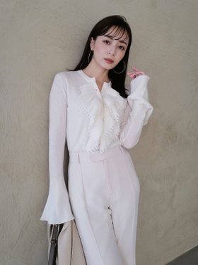 【アニュアンス/anuans】のカスケードフリルニットトップス 人気、トレンドファッション・服の通販 founy(ファニー) ファッション Fashion レディースファッション Fashion for Women トップス・カットソー Cut & Sew Tops ニット Knit Tops & Sweaters シンプル Simple, Minimal デコルテ Décolleté, Neckline フリル Frill, Ruffle ラグジュアリー Luxury, Elegant レース Lace, Lace Fabric エレガント 上品 Elegant |ID:prp329100004796807