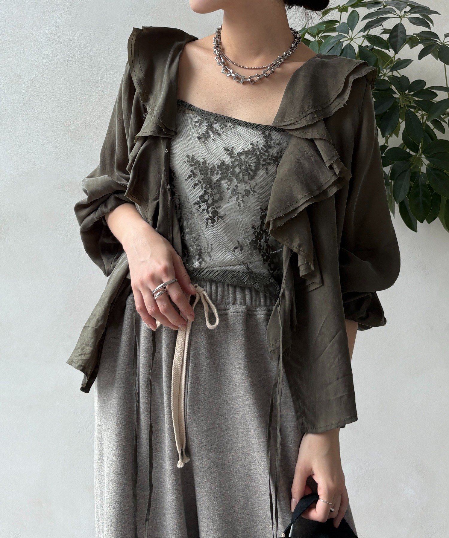 【ドゥドゥ/DouDou】の【新色追加】スカラレースキャミ インテリア・キッズ・メンズ・レディースファッション・服の通販 founy(ファニー) 　ファッション　Fashion　レディースファッション　Fashion for Women　トップス・カットソー　Cut & Sew Tops　キャミソール&ノースリーブ　Camisoles & Sleeveless Tops　キャミソール　Camisole, Spaghetti Strap Top　スマート　Smart, Elegant　レース　Lace, Lace Fabric　A/W・秋冬　Autumn/Winter　冬　Winter / This Winter　再入荷　Restock / Back in Stock　エレガント 上品　Elegant　2025年　2025　2025-2026秋冬・A/W　Autumn/Winter 2025–26 AW25–26　カーキ|ID: prp329100004796829 ipo3291000000036269252