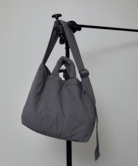 【サロン アダム エ ロペ/SALON adam et rope'】の【WEB限定】ペアレンツトートバッグ ユニセックスで使える・軽量・A4 人気、トレンドファッション・服の通販 founy(ファニー) ファッション Fashion レディースファッション Fashion for Women バッグ Bags 軽量 Lightweight, Ultra Light ショルダー Shoulder, Shoulder Strap シンプル Simple, Minimal スポーツ Sports, Activewear ポケット Pocket, Pocket Detail おすすめ Recommended / Our Picks 旅行 Travel ビジネス 仕事 通勤 Business / Work / Commuting |ID:prp329100004796834