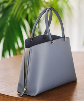 【ロペ/ROPE'】の【E POR】Y BAG Medium+【WEB限定/一部店舗限定】【通勤】【A4/PC対応】【25AW】 人気、トレンドファッション・服の通販 founy(ファニー) ファッション Fashion レディースファッション Fashion for Women エレガント 上品 Elegant オレンジ Orange サイドジップ Side Zip, Side Zipper ショルダー Shoulder, Shoulder Strap ジャケット Jacket, Outerwear スマート Smart, Elegant 定番 Standard, Basic Item ポケット Pocket, Pocket Detail ラベンダー Lavender ビジネス 仕事 通勤 Business / Work / Commuting 2025年 2025 2025-2026秋冬・A/W Autumn/Winter 2025–26 AW25–26 |ID:prp329100004796904