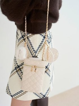 【スナイデル/SNIDEL】の3セットバニティショルダー 人気、トレンドファッション・服の通販 founy(ファニー) ファッション Fashion レディースファッション Fashion for Women キルティング Quilted, Quilting スマート Smart, Elegant チェーン Chain, Chain Strap ツイード Twill, Twill Weave パール Pearl, Pearl Accent ポケット Pocket, Pocket Detail ポーチ Pouch, Small Case マグネット Magnet, Magnetic Closure ワンポイント One Point, Statement Accent エレガント 上品 Elegant |ID:prp329100004796911