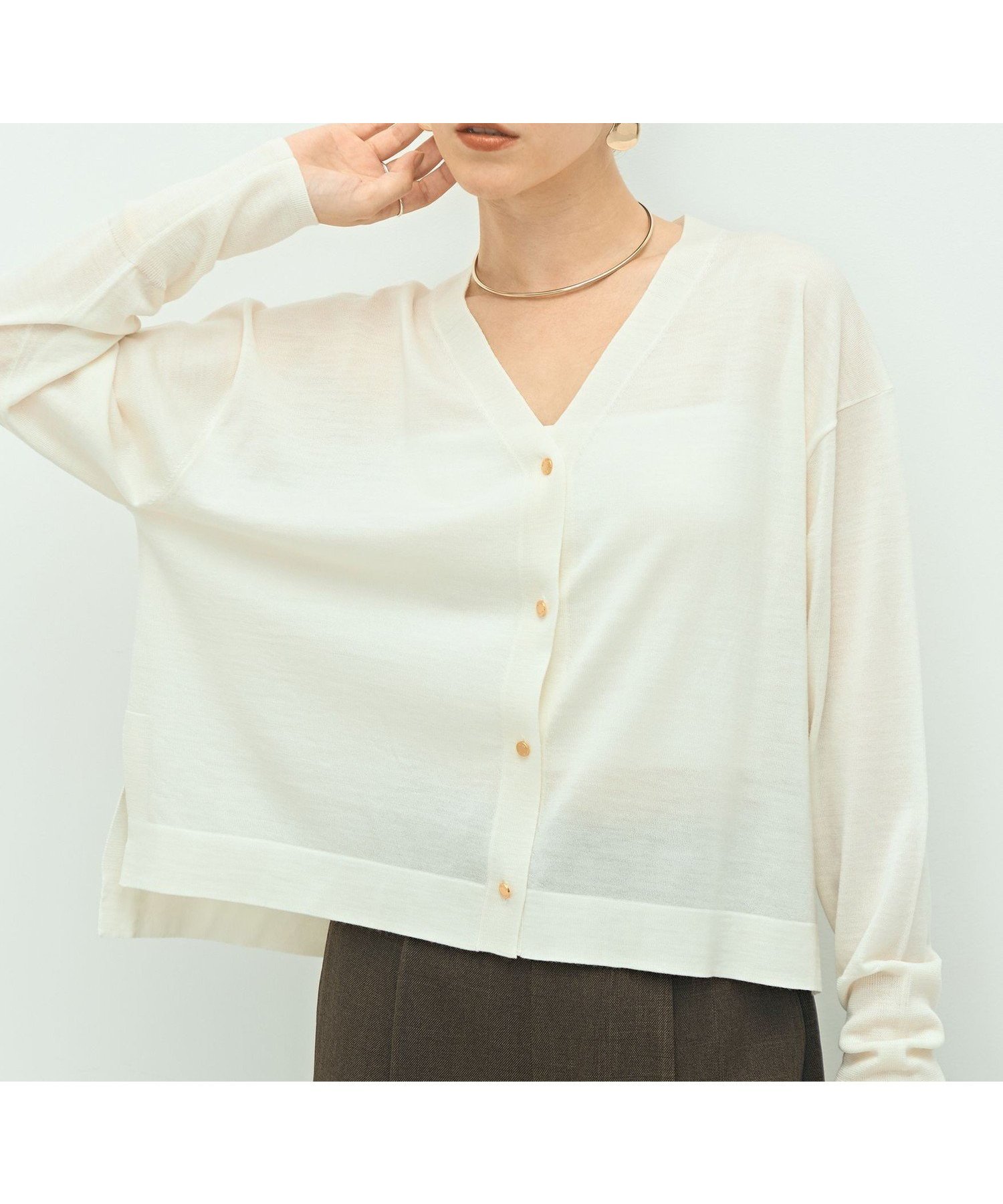 【ノーリーズ/NOLLEY'S】の《手洗い可能》《アンサンブル対応》18G天竺ゆったりVネックカーディガン インテリア・キッズ・メンズ・レディースファッション・服の通販 founy(ファニー) 　ファッション　Fashion　レディースファッション　Fashion for Women　トップス・カットソー　Cut & Sew Tops　カーディガン・羽織り　Layered Style Cardigans　アンサンブルニット　Knit Ensembles & Twin Sets　Vネックトップス　V-Neck Tops / V-Cut Neckline Shirts　アンサンブル　Ensemble Set　イエロー　Yellow　カーディガン　Cardigan, Knitwear　ハイネック　High Neck, Mock Neck　ベーシック　Basic, Essential　おすすめ　Recommended / Our Picks　2025年　2025　2025-2026秋冬・A/W　Autumn/Winter 2025–26 AW25–26　オフホワイト|ID: prp329100004797151 ipo3291000000035112707