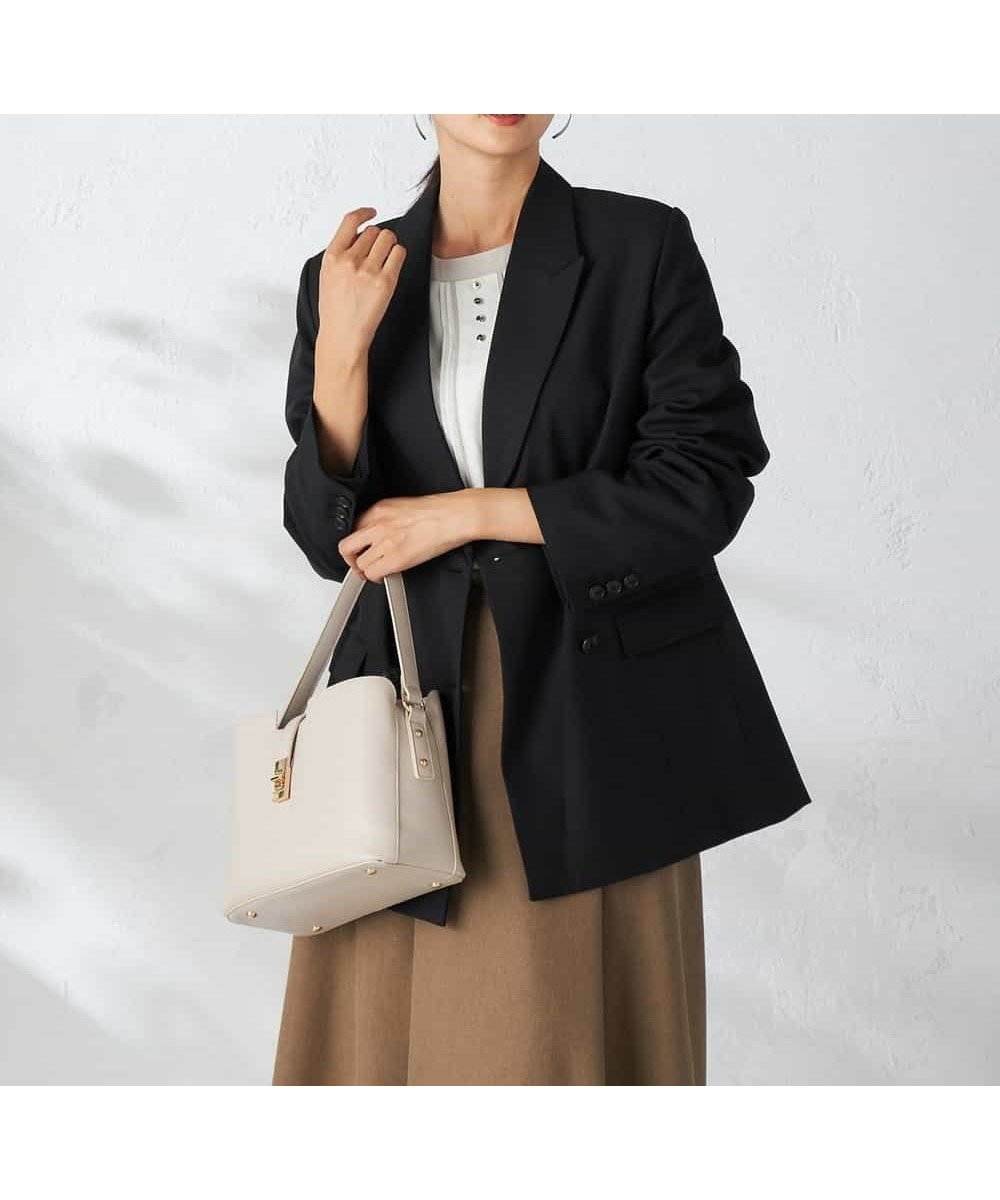 【アー ヴェー ヴェー/a.v.v】の【洗える/イージーケア/吸水速乾/ストレッチ】梳毛調ダブルブレストジャケット インテリア・キッズ・メンズ・レディースファッション・服の通販 founy(ファニー) 　ファッション　Fashion　レディースファッション　Fashion for Women　アウター　Coat / Outerwear Collection　レディースジャケット・軽アウター　Jackets　インナー　Innerwear　洗える　Machine Washable　クロップド　Cropped, Short Length　吸水　Absorbent, Quick-Dry　ジャケット　Jacket, Outerwear　ストレッチ　Stretch, Stretchy Fabric　ストレート　Straight, Straight Cut　スリット　Slit, Slit Detail　セットアップ　Set-Up, Coordinated Outfit　タイトスカート　Pencil Skirt, Tight Skirt　ダブル　Double, Double-Breasted　デニム　Denim, Jeans Material　パターン　Pattern, Design Print　フレア　Flare, Flared　ボトム　Bottoms, Lower Wear　ポケット　Pocket, Pocket Detail　楽ちん　Easy Fit, Comfortable　ワイド　Wide, Wide Fit　再入荷　Restock / Back in Stock　エレガント 上品　Elegant　ビジネス 仕事 通勤　Business / Work / Commuting　ブラック|ID: prp329100004797472 ipo3291000000034808014