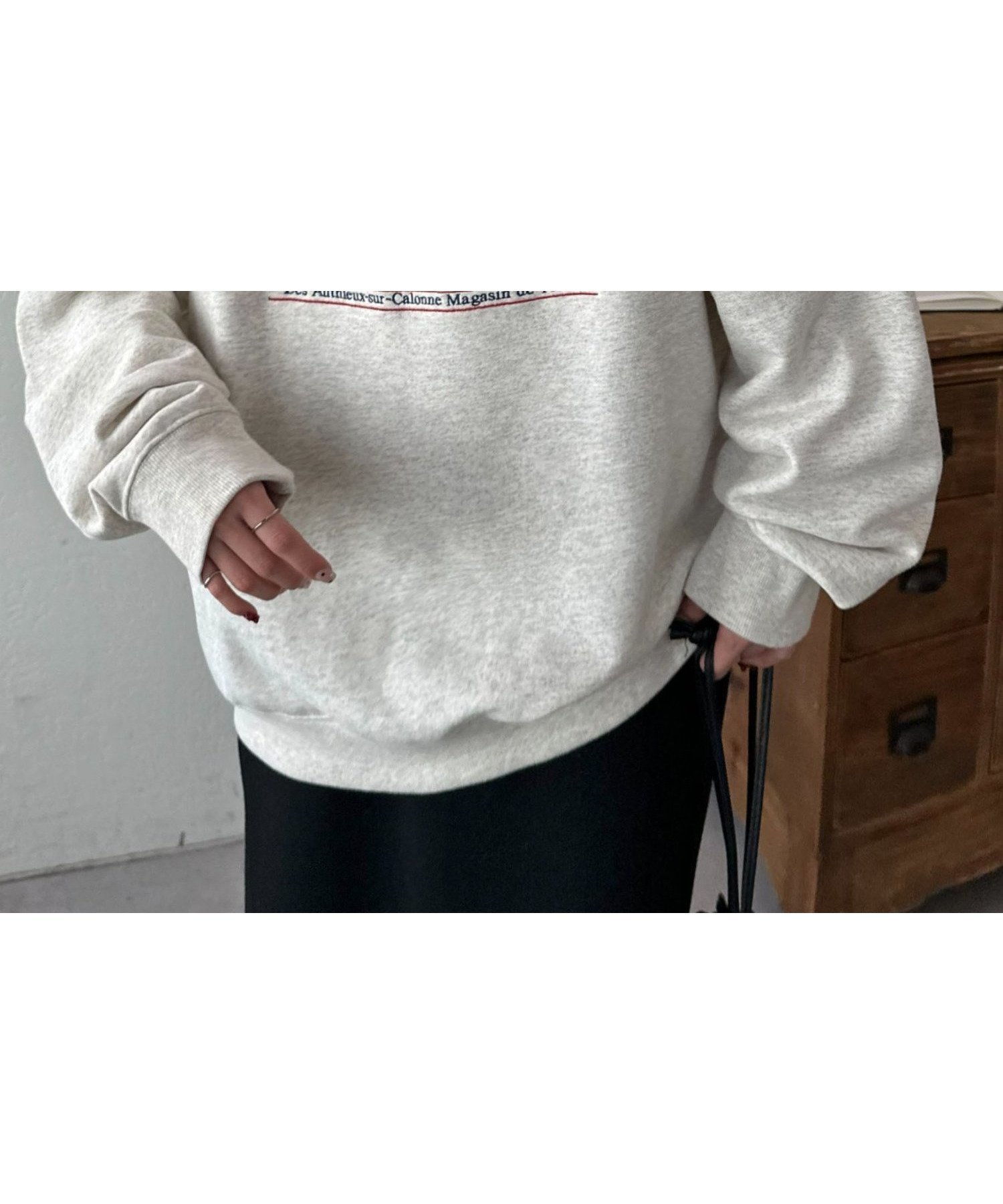 【ディスコート/Discoat】の【ユニセックス】LesAuthieux刺繍ロゴスウェット インテリア・キッズ・メンズ・レディースファッション・服の通販 founy(ファニー) 　ファッション　Fashion　レディースファッション　Fashion for Women　トップス・カットソー　Cut & Sew Tops　レディースパーカー・カジュアルフーディー　Casual Hoodies & Sweatshirts　スウェット・クルーネックトップス　Sweatshirts & Crewnecks / Relaxed Fit Sweat Tops　おすすめ　Recommended / Our Picks　シンプル　Simple, Minimal　スウェット / スエット　Sweatshirt, Sweatwear　フレンチ　French, French Style　ライトベージュ|ID: prp329100004797494 ipo3291000000035084424