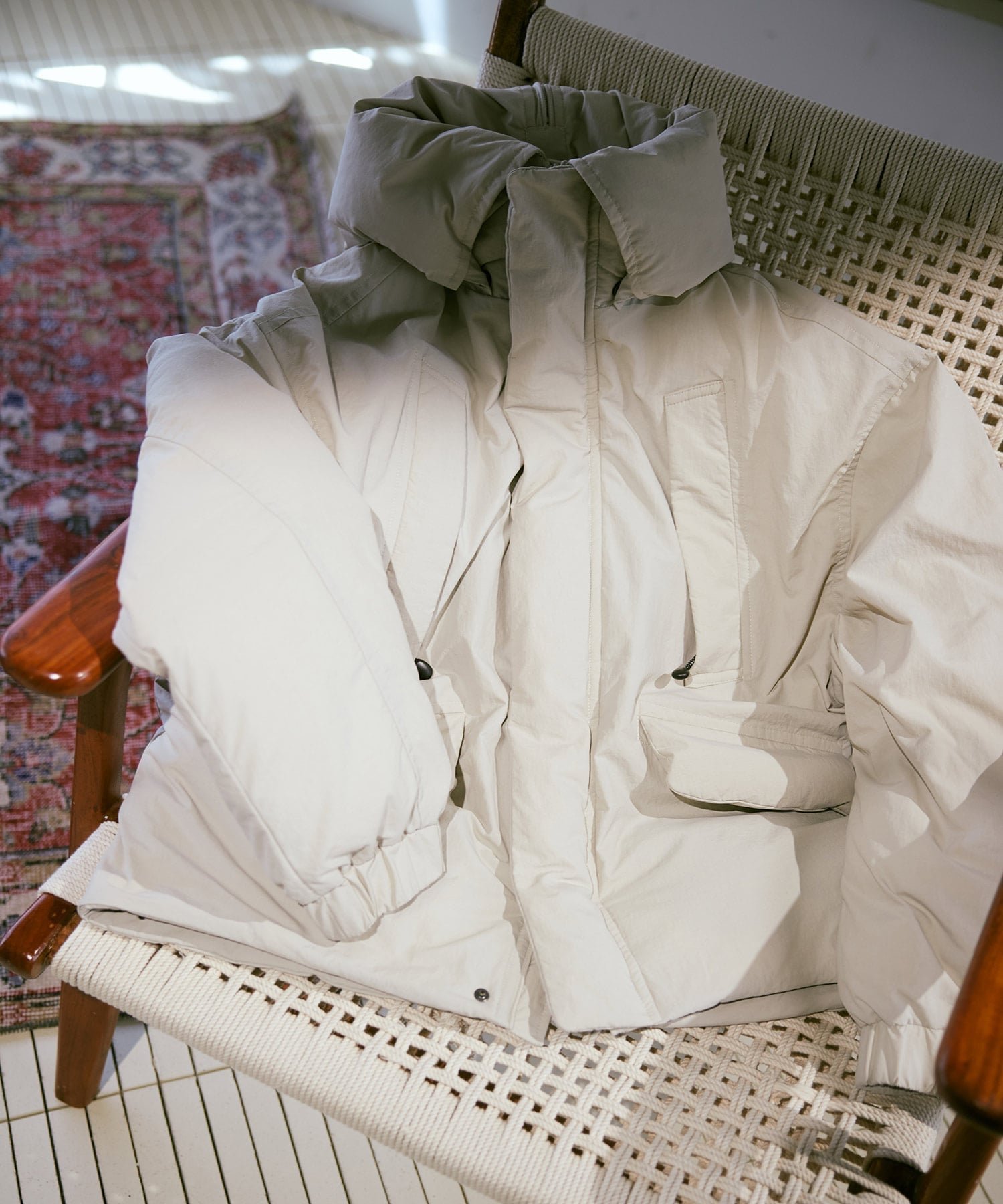 【アールエヌエーエヌ/RNA-N】のJ2161 ミリタリーダウンジャケット インテリア・キッズ・メンズ・レディースファッション・服の通販 founy(ファニー) 　ファッション　Fashion　レディースファッション　Fashion for Women　アウター　Coat / Outerwear Collection　レディースジャケット・軽アウター　Jackets　インナー　Innerwear　シンプル　Simple, Minimal　ジャケット　Jacket, Outerwear　スタンド　Stand Collar, Upright Stand　ダウン　Down, Puffer　バランス　Balance, Style Balance　フェザー　Feather, Feather Detail　防寒　Cold Protection, Winter-Ready　冬　Winter / This Winter　おすすめ　Recommended / Our Picks　キナリグレー|ID: prp329100004797552 ipo3291000000035177037