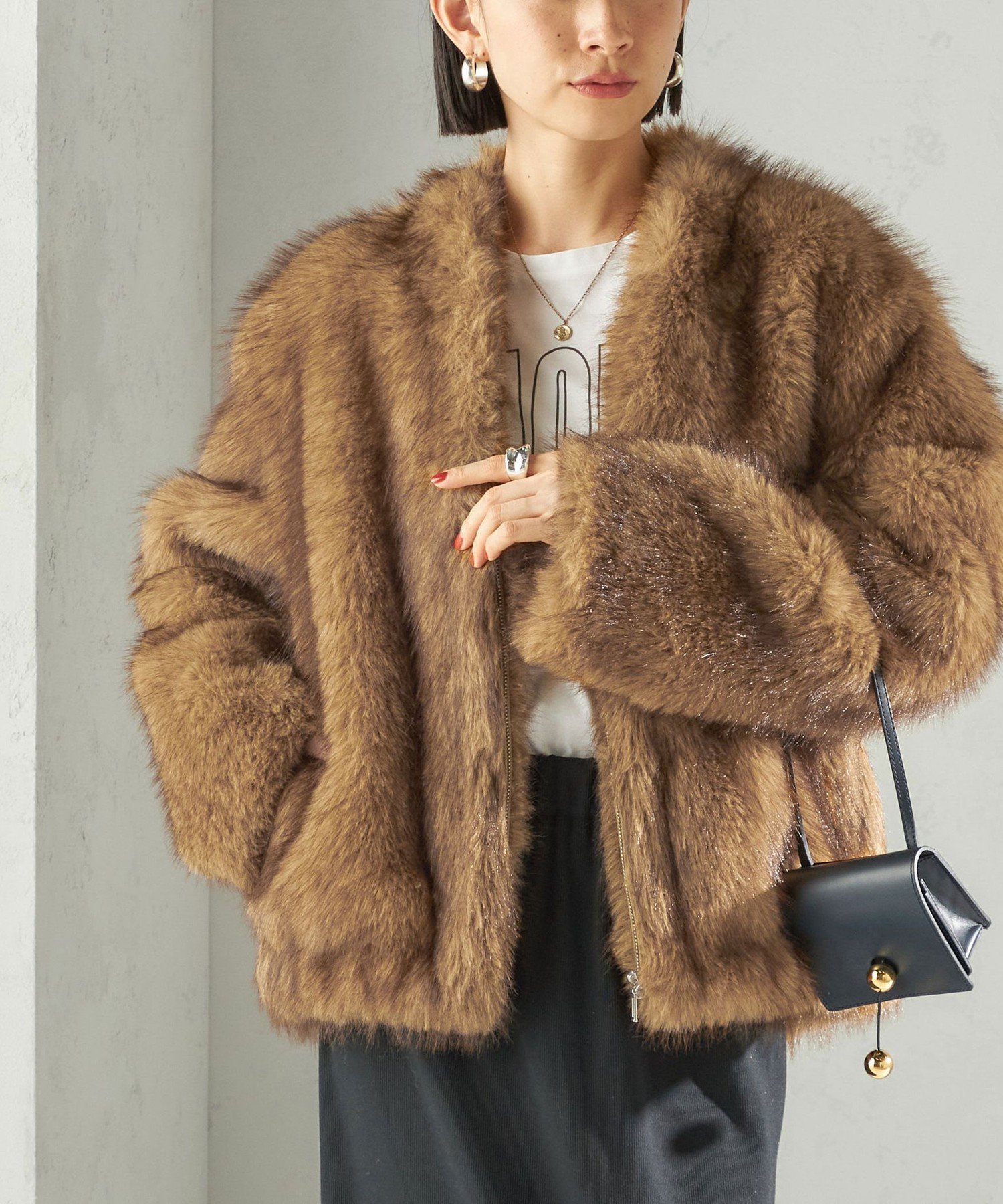 【シップス フォー ウィメン/SHIPS】のフェイク ファー コクーン ブルゾン 人気、トレンドファッション・服の通販 founy(ファニー) 　ファッション　Fashion　レディースファッション　Fashion for Women　アウター　Coat / Outerwear Collection　ブルゾンジャケット・スポーティアウター　Blouson Jackets　コクーン　Cocoon, Cocoon Silhouette　デニム　Denim, Jeans Material　ハイネック　High Neck, Mock Neck　バランス　Balance, Style Balance　フェイク　Faux, Fake　フェイクファー　Faux Fur, Imitation Fur　フォックス　Fox, Fox Fur　フォルム　Silhouette, Form　ブルゾン　Blouson, Bomber Jacket　ポケット　Pocket, Pocket Detail　リュクス　Luxury, Elegant, High-End, Chic　エレガント 上品　Elegant　2025年　2025　2025-2026秋冬・A/W　Autumn/Winter 2025–26 AW25–26　 other-1|ID: prp329100004797604 ipo3291000000035087032