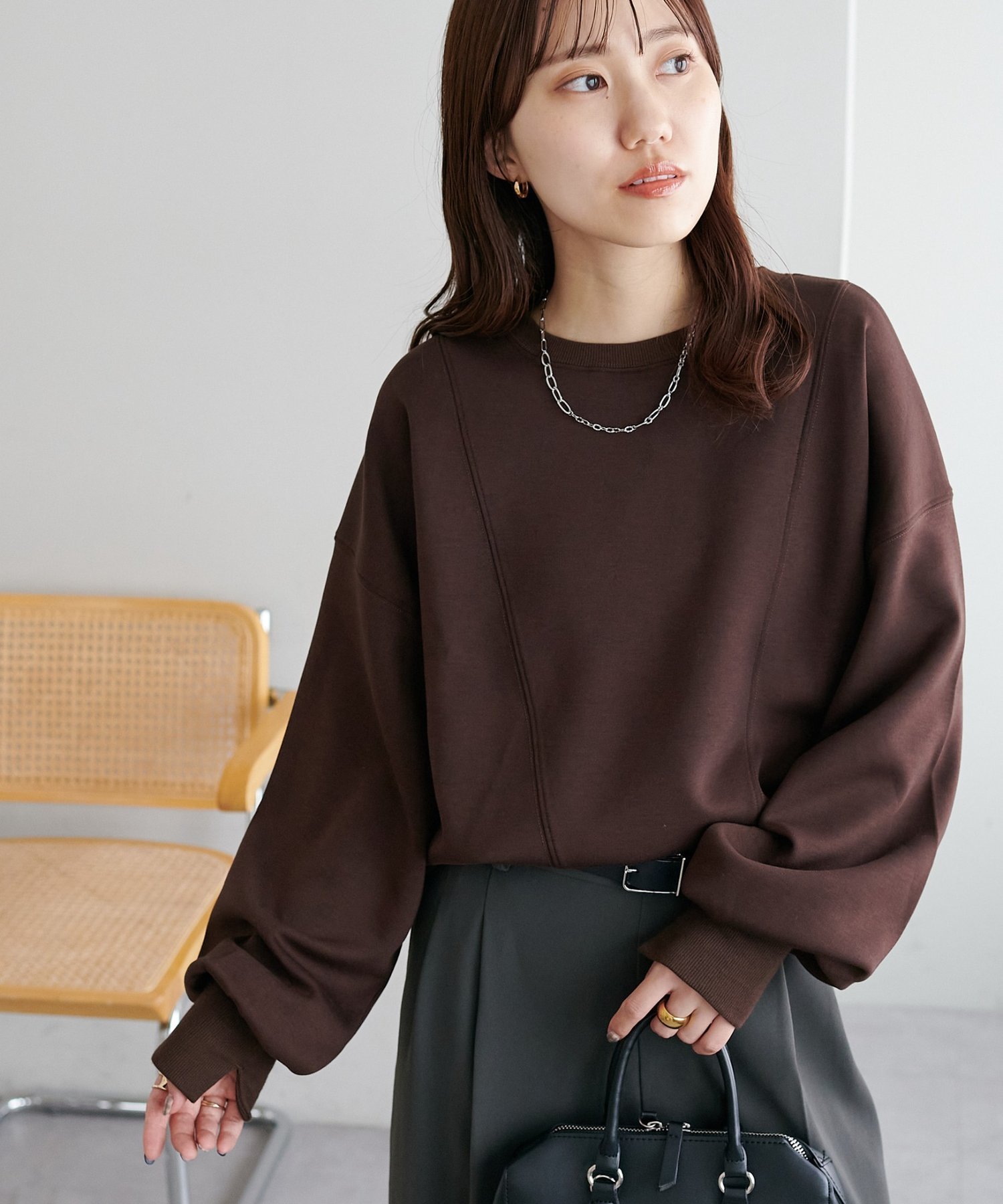 【ディスコート/Discoat】の【WEB限定】フロント切り替えポンチプルオーバー インテリア・キッズ・メンズ・レディースファッション・服の通販 founy(ファニー) 　ファッション　Fashion　レディースファッション　Fashion for Women　トップス・カットソー　Cut & Sew Tops　カジュアルプルオーバー・ニットトップス　Pullovers & Knit Tops / Casual Pullovers　おすすめ　Recommended / Our Picks　コンパクト　Compact, Small Size　シンプル　Simple, Minimal　スウェット / スエット　Sweatshirt, Sweatwear　スラックス　Slacks, Dress Pants　スリット　Slit, Slit Detail　タートル　Turtleneck, Turtle Collar　デニム　Denim, Jeans Material　フロント　Front, Front Design　切替　Switching, Contrast Panel　ブラウン|ID: prp329100004797622 ipo3291000000034935063