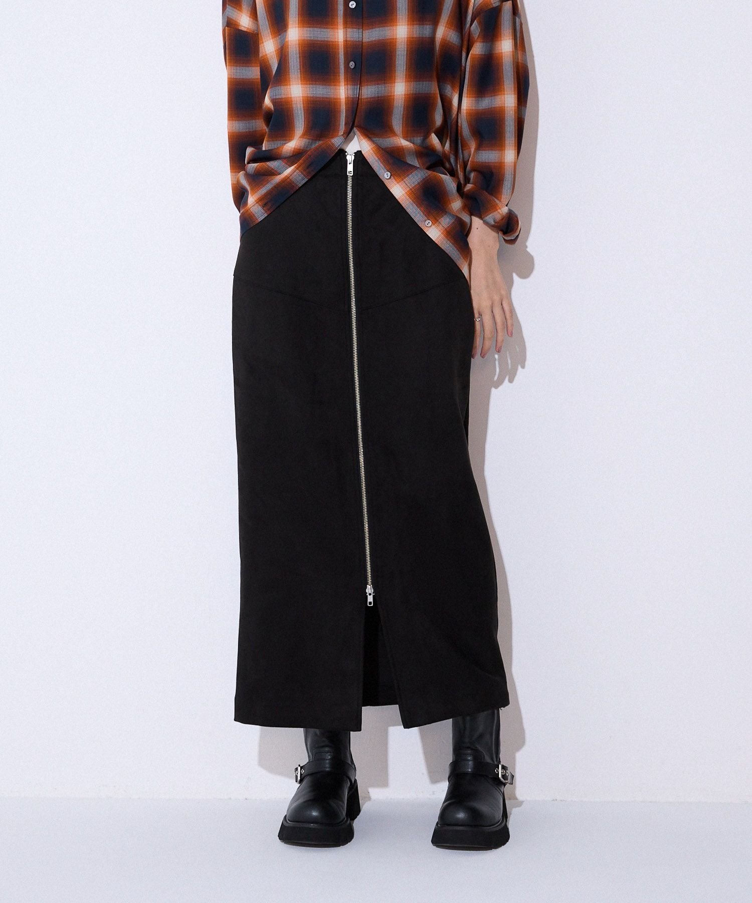 【ジーナシス/JEANASiS】のヌバックライクZIPナロースカート インテリア・キッズ・メンズ・レディースファッション・服の通販 founy(ファニー) ファッション Fashion レディースファッション Fashion for Women スカート Skirts バッグ Bags シンプル Simple, Minimal スリット Slit, Slit Detail フロント Front, Front Design 定番 Standard, Basic Item A/W・秋冬 Autumn/Winter ブラック|ID: prp329100004797659 ipo3291000000034809904