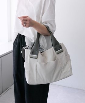 【イア パピヨネ/ear PAPILLONNER】の樹脂パーツトートバッグMサイズ 人気、トレンドファッション・服の通販 founy(ファニー) ファッション Fashion レディースファッション Fashion for Women バッグ Bags キルティング Quilted, Quilting ショルダー Shoulder, Shoulder Strap シルバー Silver, Metallic Silver ストライプ Stripe, Striped Pattern トレンド Trend, Trending Now 定番 Standard, Basic Item 人気 Popular, Best Seller ボーダー Border, Stripe ポケット Pocket, Pocket Detail マーブル Marble, Marble Pattern ワンポイント One Point, Statement Accent おすすめ Recommended / Our Picks ビジネス 仕事 通勤 Business / Work / Commuting |ID:prp329100004797905